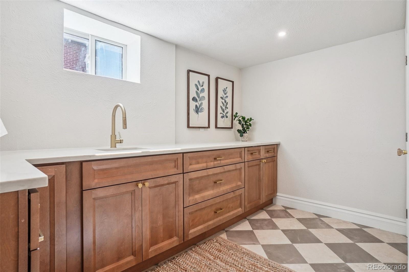 MLS Image #30 for 1650 s lincoln street,denver, Colorado