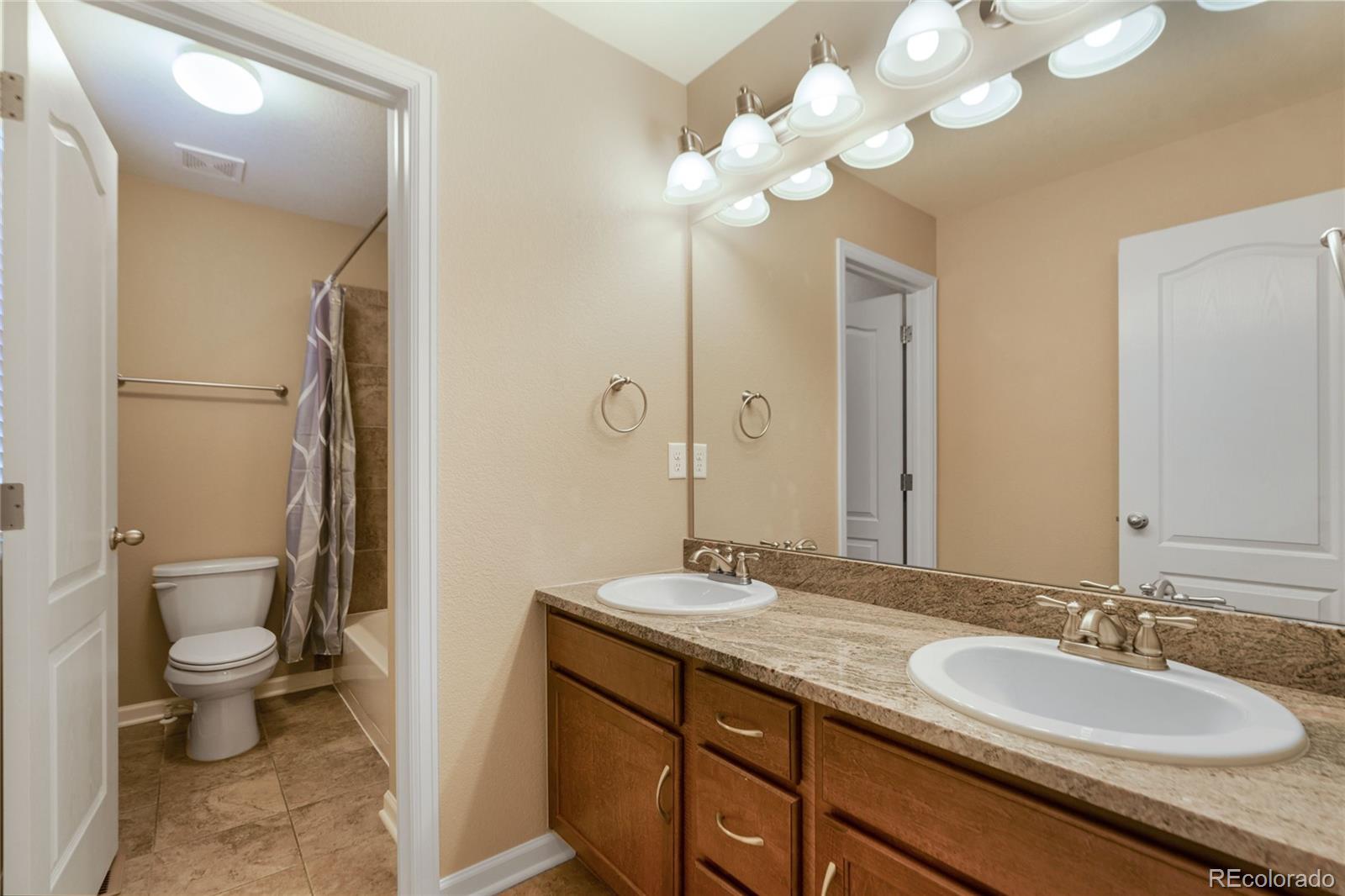 MLS Image #13 for 4879 s picadilly court,aurora, Colorado
