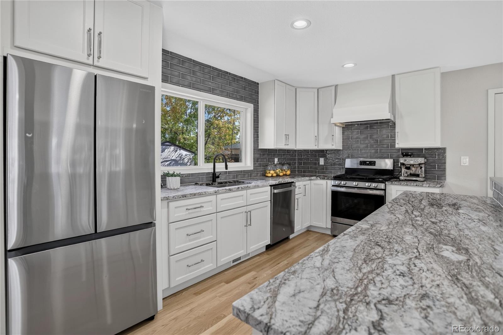 MLS Image #11 for 1932 s michigan way,denver, Colorado