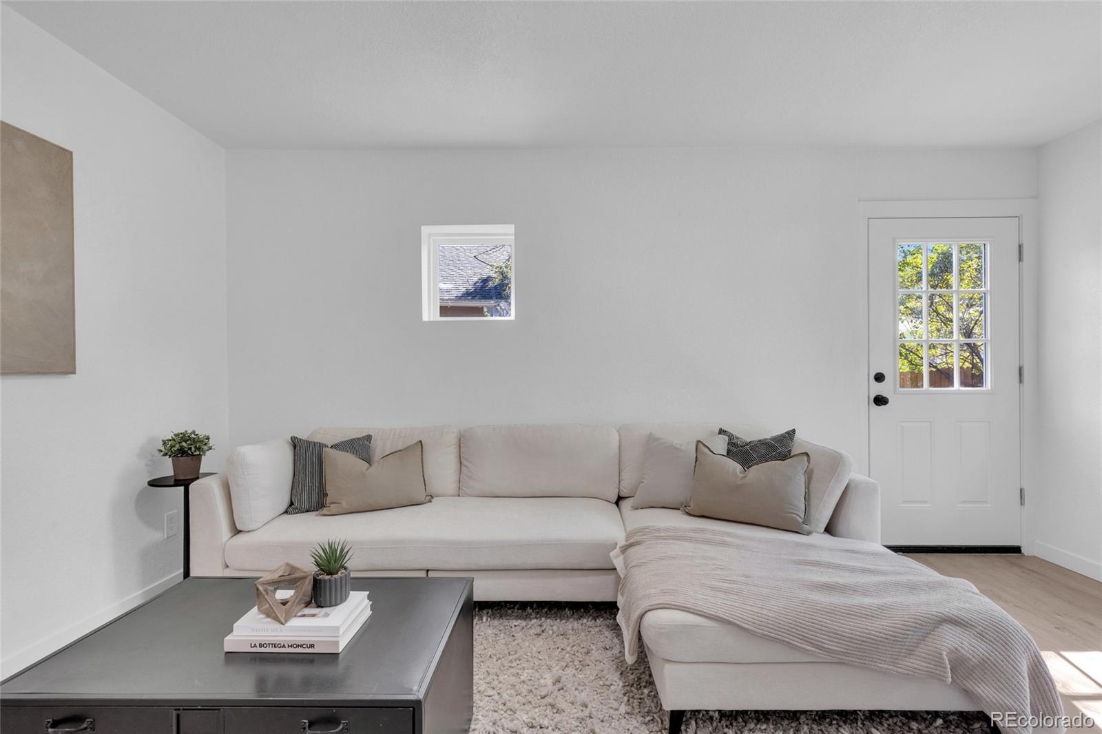 MLS Image #16 for 2055 s williams street,denver, Colorado