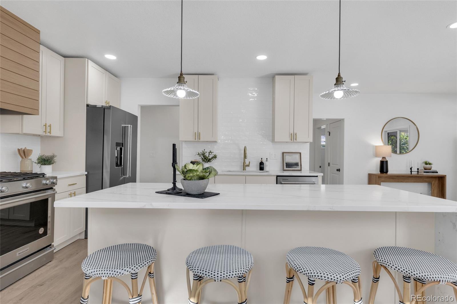 MLS Image #4 for 2055 s williams street,denver, Colorado