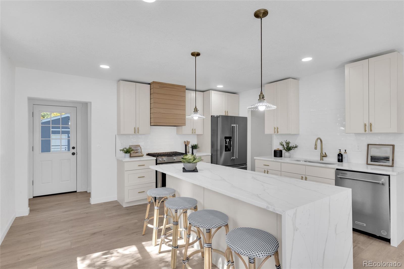 MLS Image #7 for 2055 s williams street,denver, Colorado