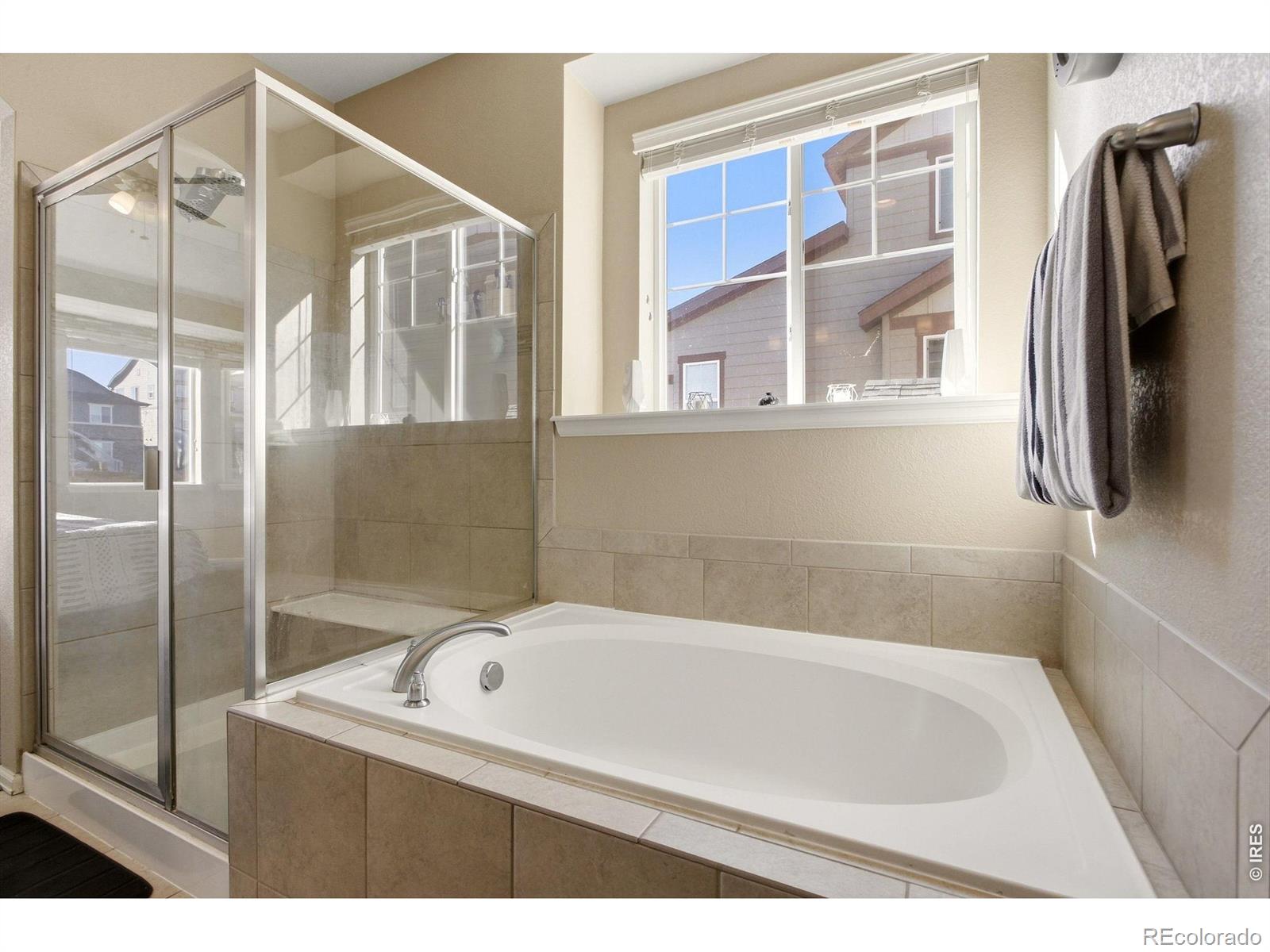 MLS Image #11 for 22575 e union circle,aurora, Colorado