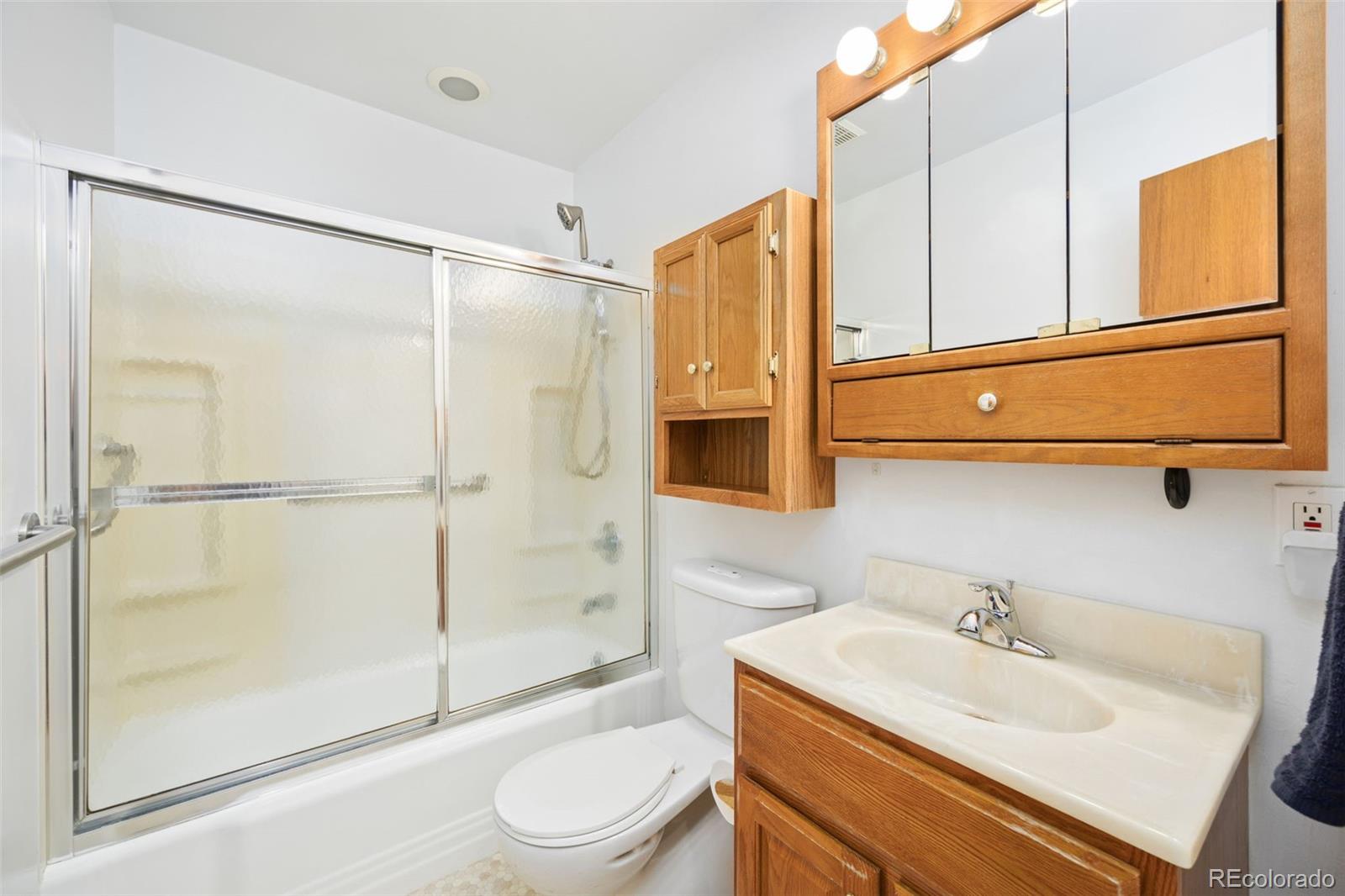 MLS Image #16 for 10460  emerson street,northglenn, Colorado