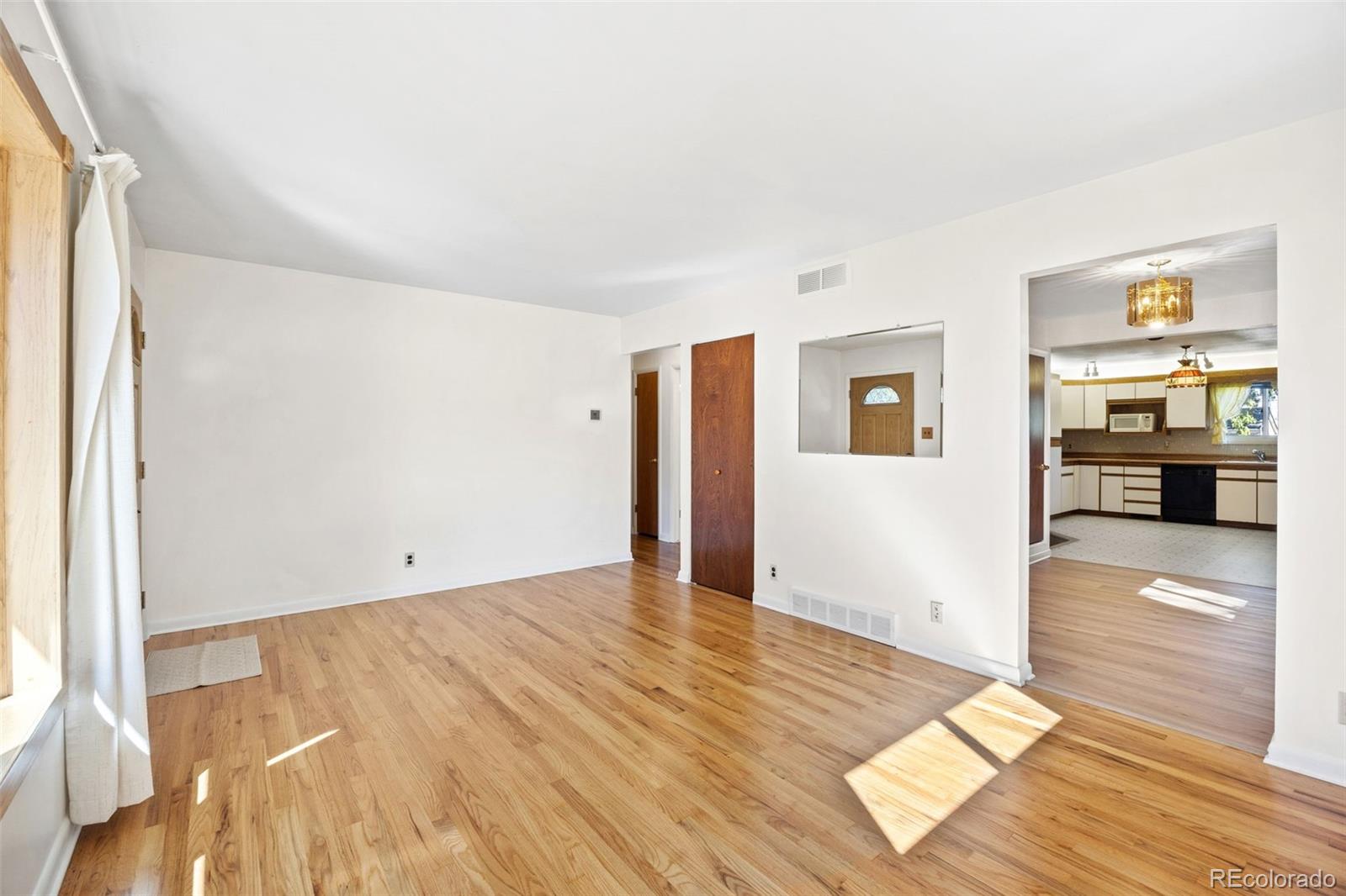 MLS Image #5 for 10460  emerson street,northglenn, Colorado