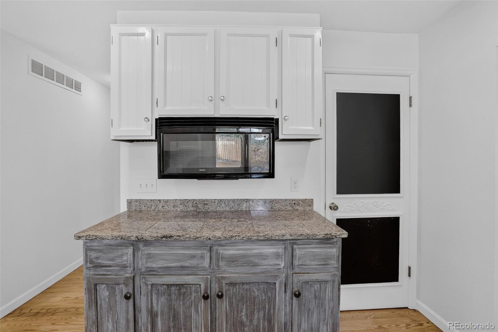 MLS Image #15 for 5439 s waco street,centennial, Colorado