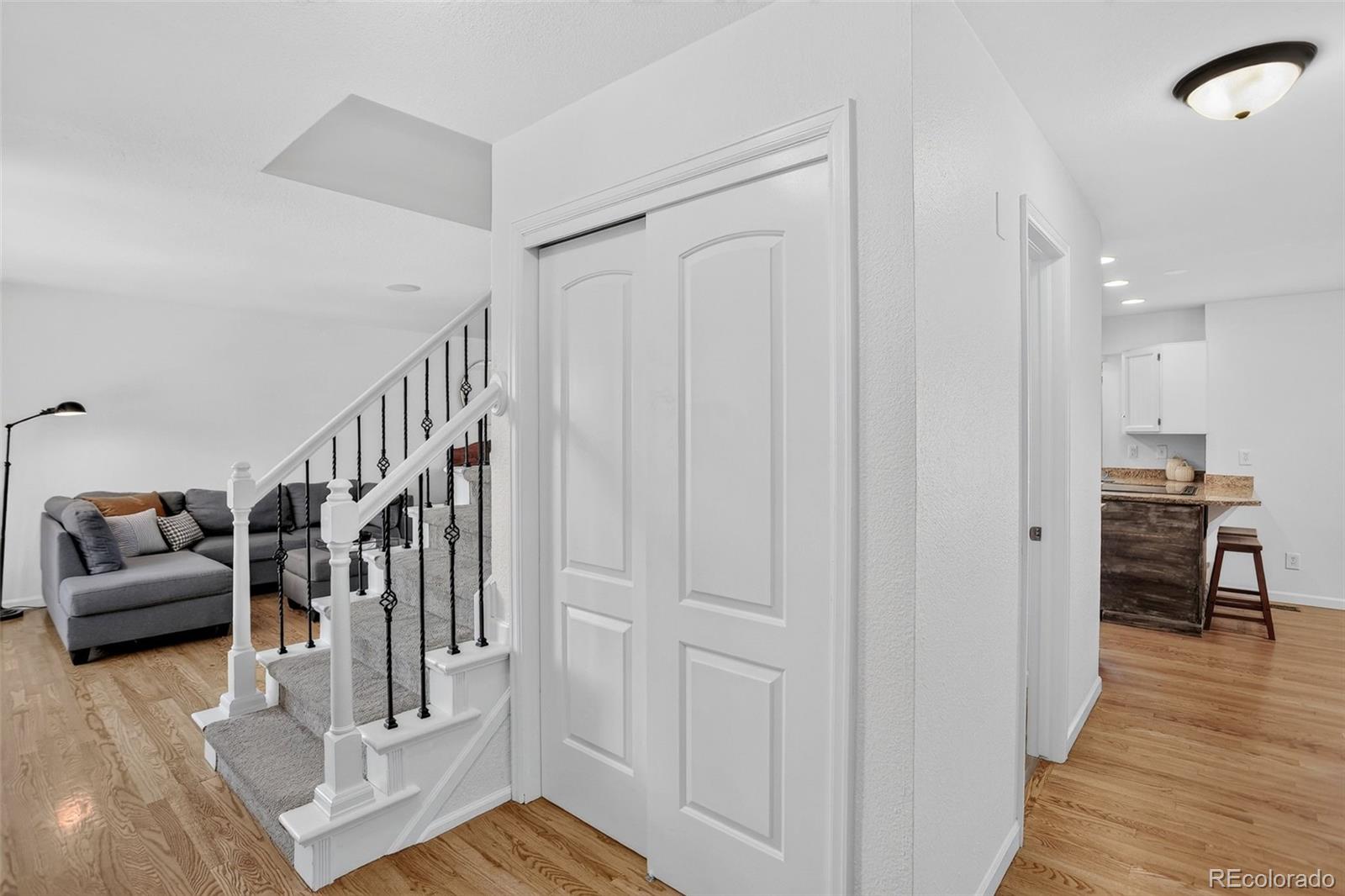 MLS Image #5 for 5439 s waco street,centennial, Colorado