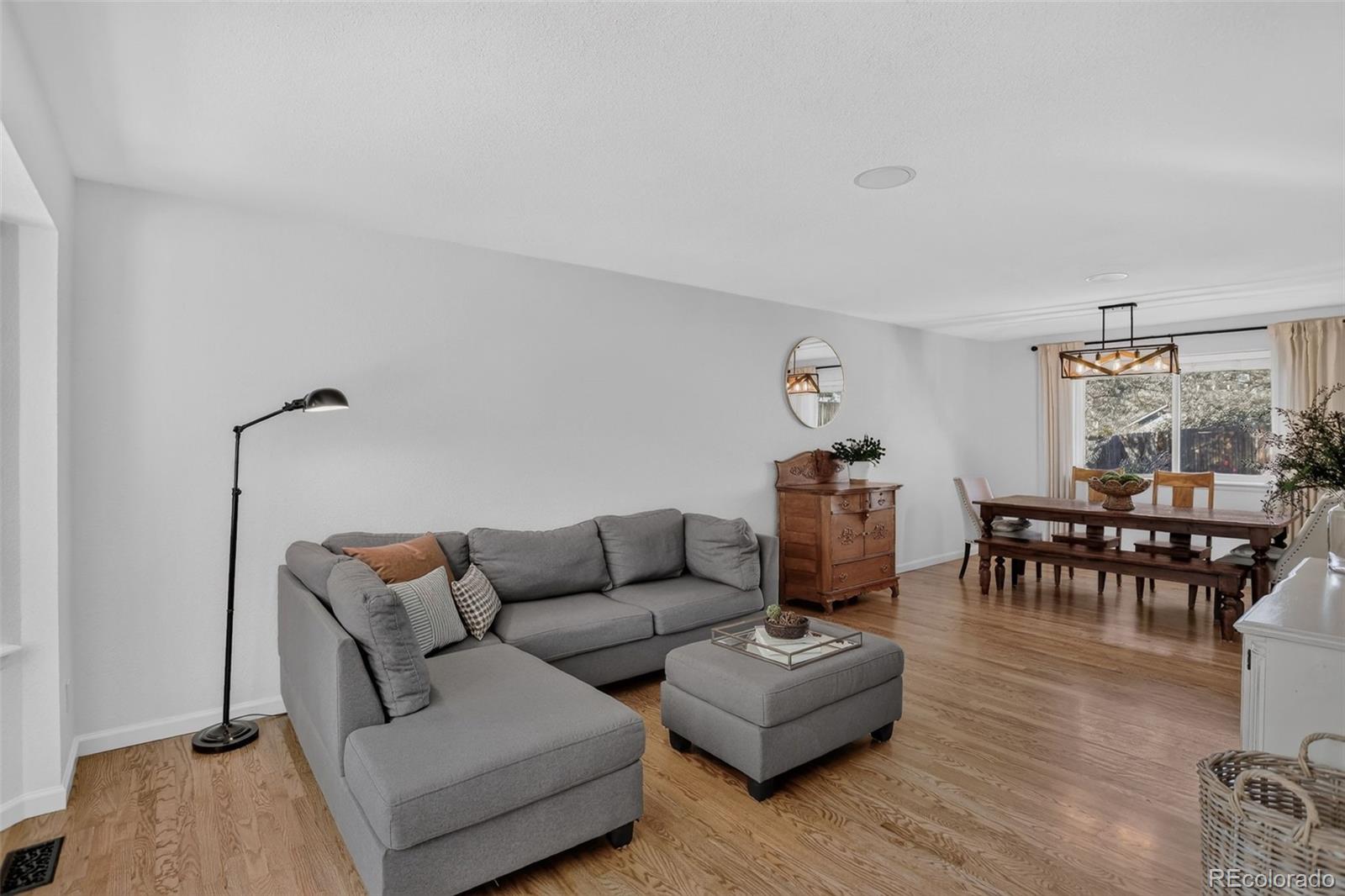 MLS Image #8 for 5439 s waco street,centennial, Colorado