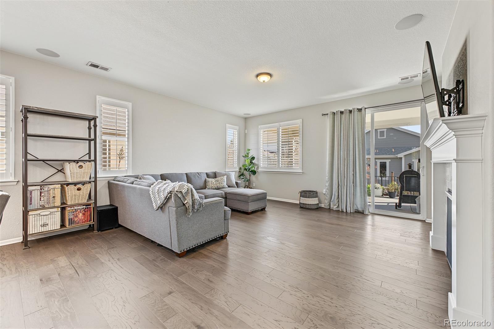 MLS Image #4 for 438  iris street,brighton, Colorado