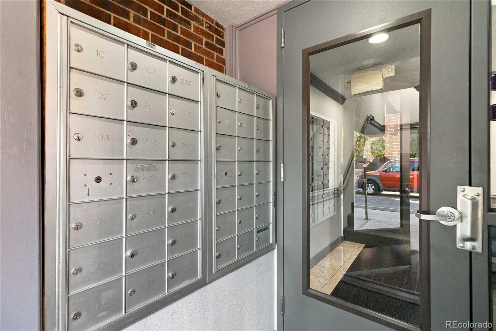MLS Image #20 for 1833 n williams street 108,denver, Colorado