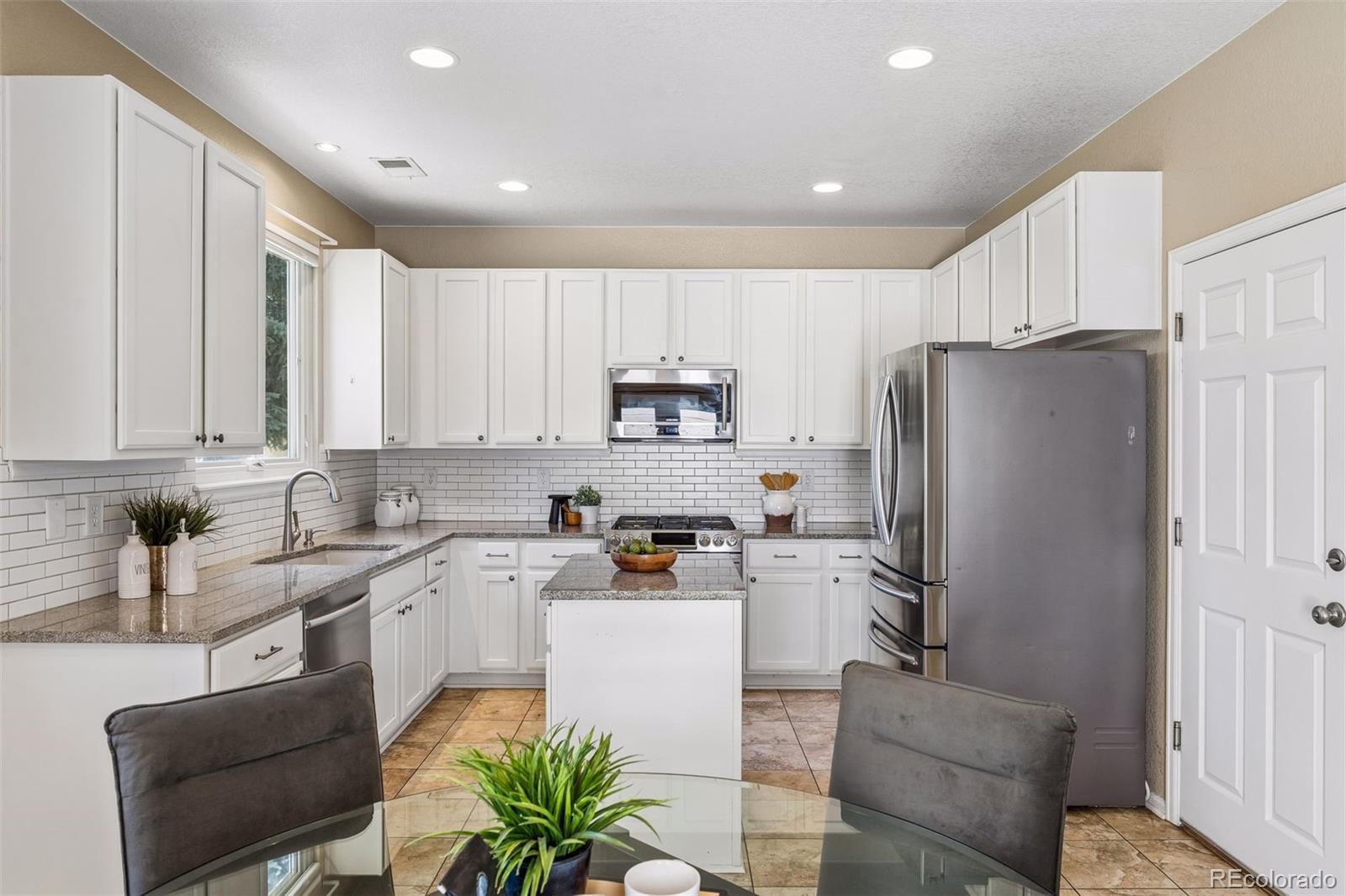 MLS Image #10 for 1206 s flat rock circle,aurora, Colorado