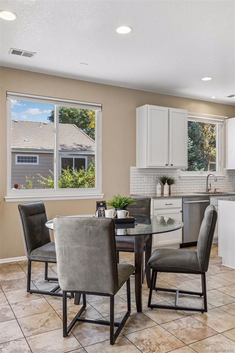 MLS Image #9 for 1206 s flat rock circle,aurora, Colorado