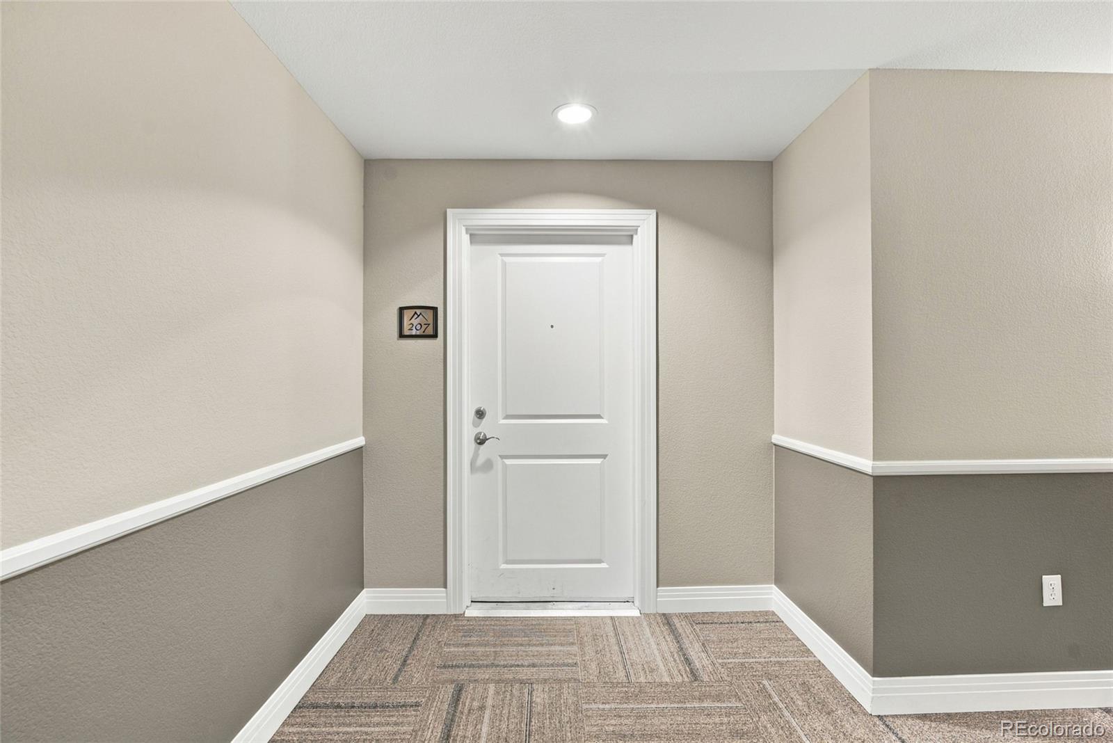 MLS Image #33 for 9019 e panorama circle d207,englewood, Colorado