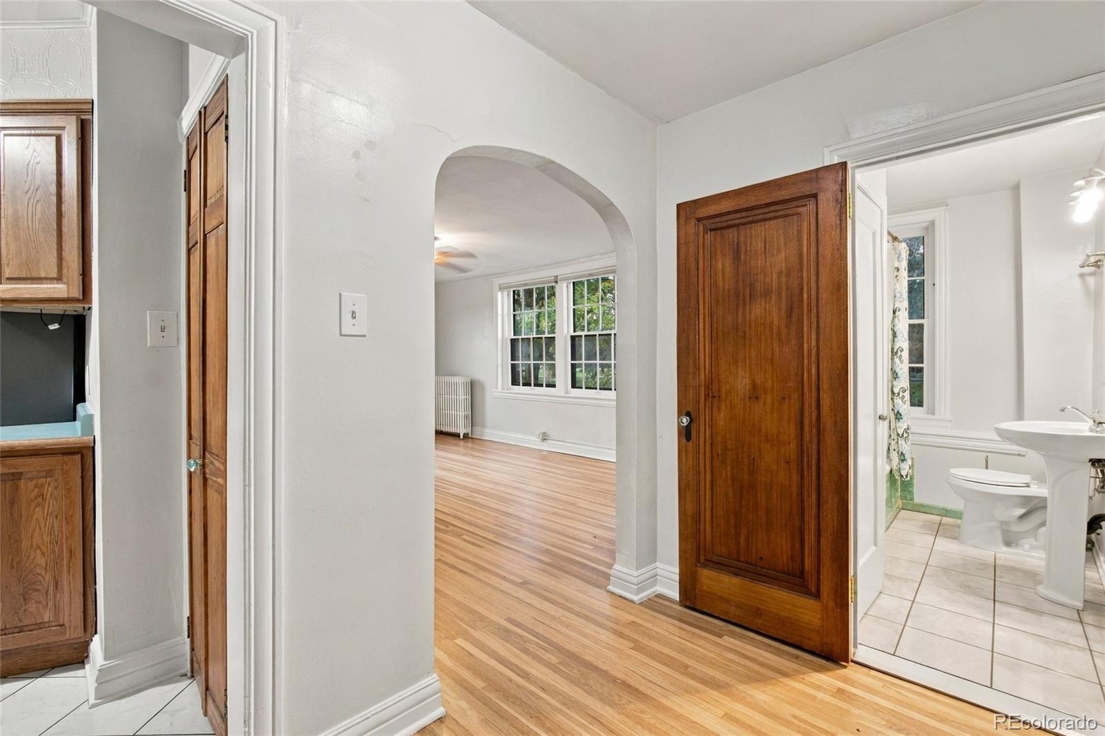MLS Image #3 for 3850 e 17th avenue 2,denver, Colorado