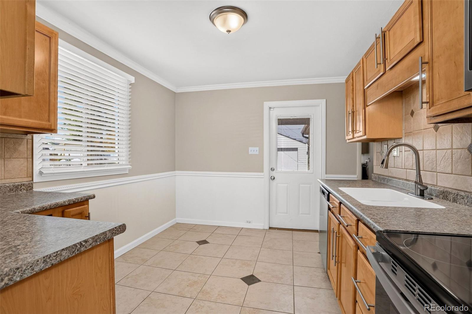 MLS Image #11 for 5205 e 60th way,commerce city, Colorado