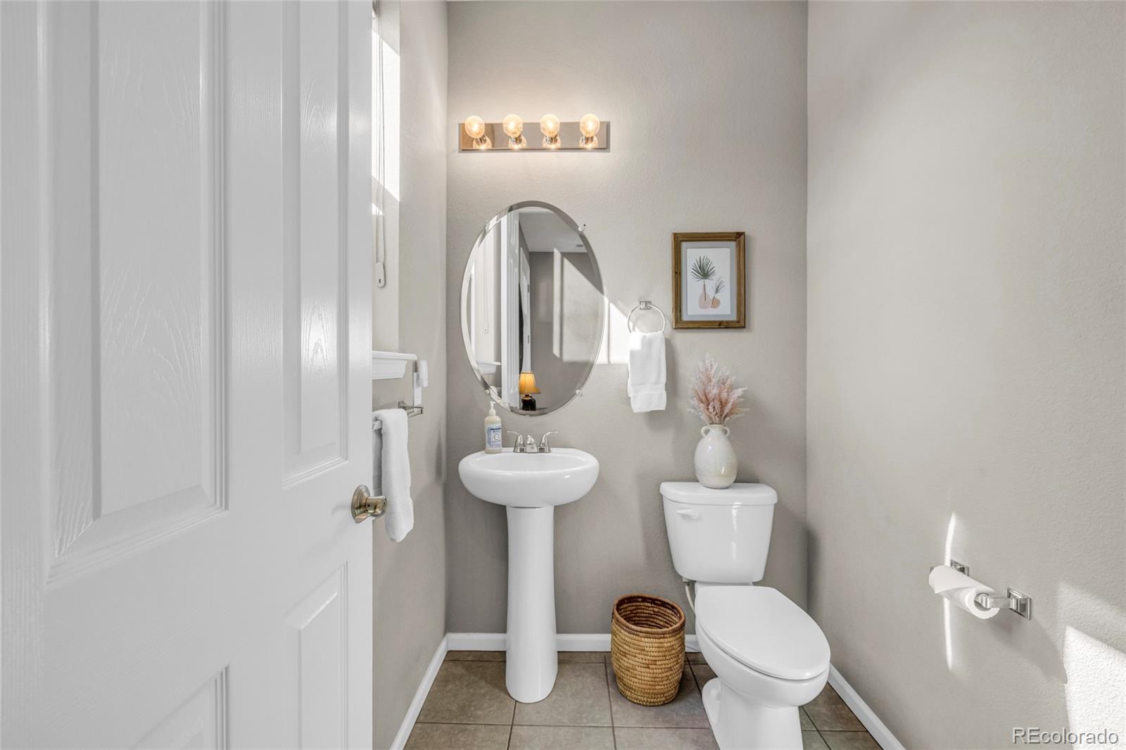 MLS Image #4 for 25523 e byers drive,aurora, Colorado