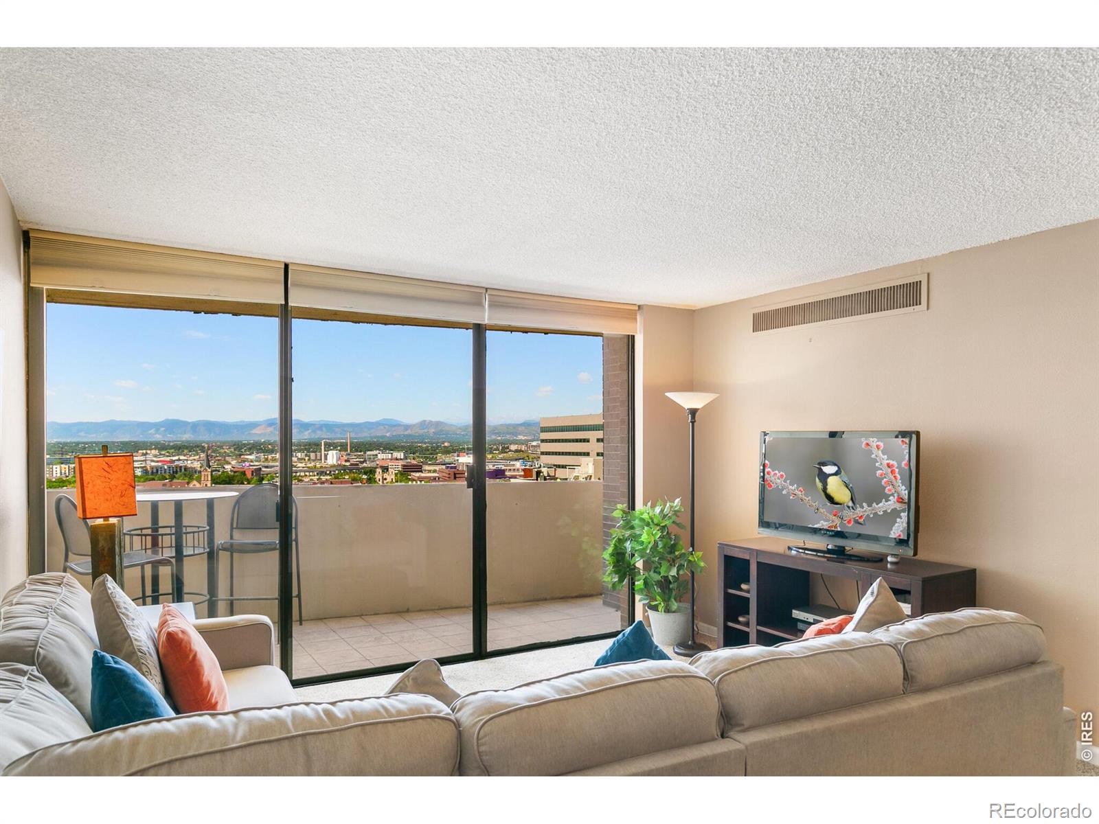 MLS Image #8 for 1020  15th street 16a,denver, Colorado