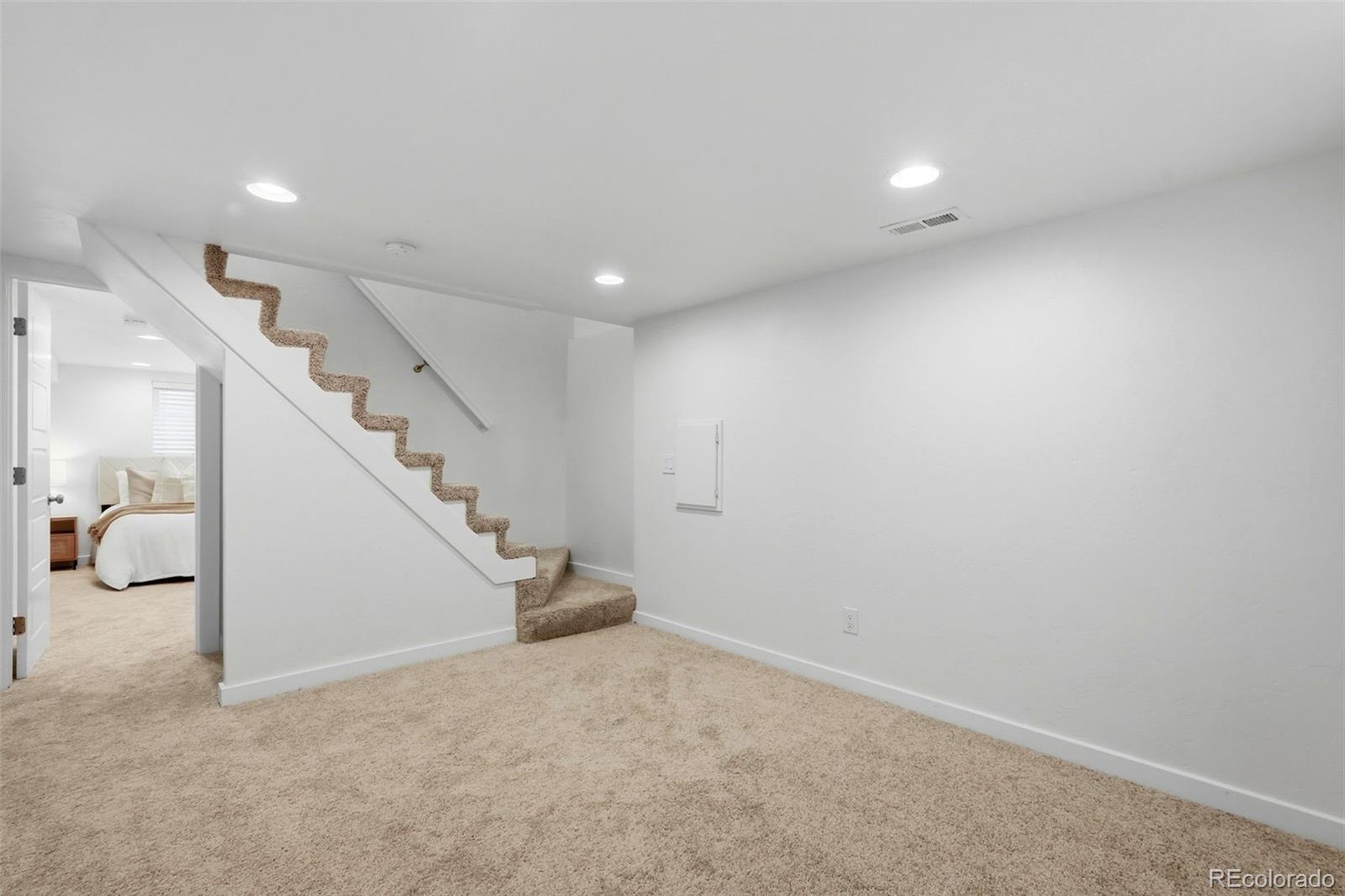 MLS Image #18 for 3030  newport street,denver, Colorado