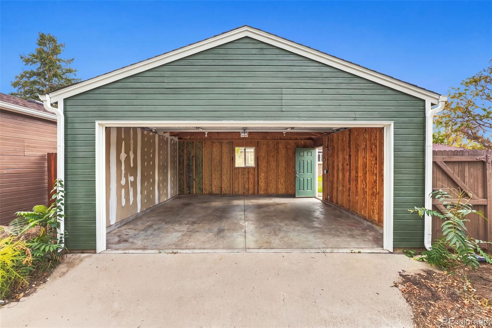 MLS Image #27 for 3030  newport street,denver, Colorado