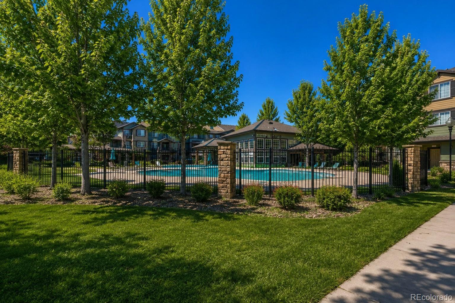 MLS Image #14 for 5255  memphis street,denver, Colorado
