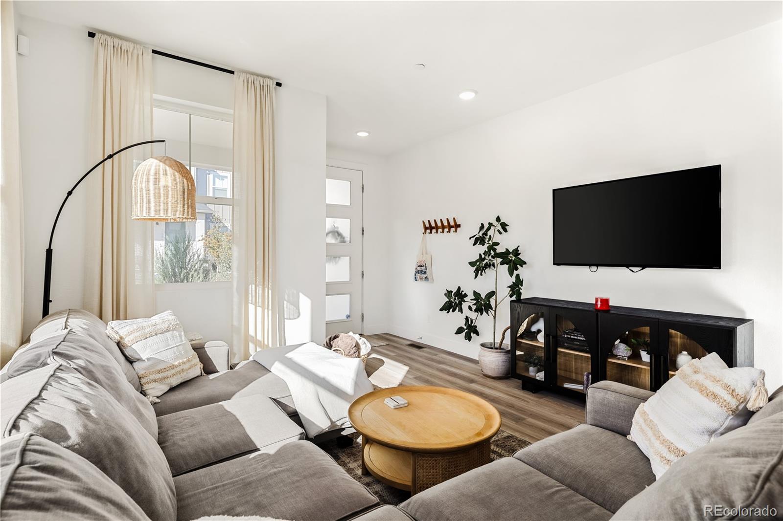 MLS Image #14 for 2677 w 67th place ,denver, Colorado
