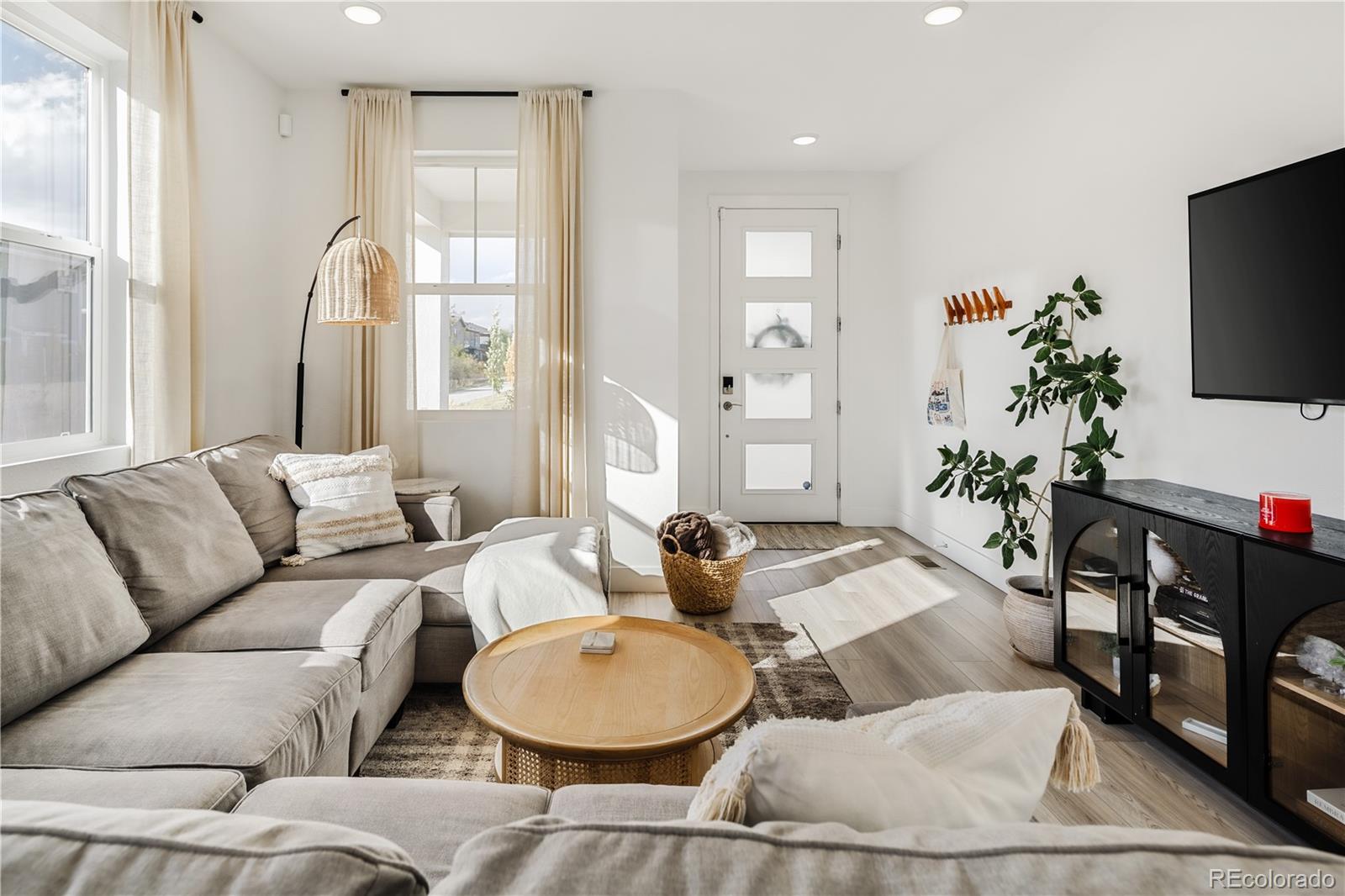 MLS Image #3 for 2677 w 67th place ,denver, Colorado
