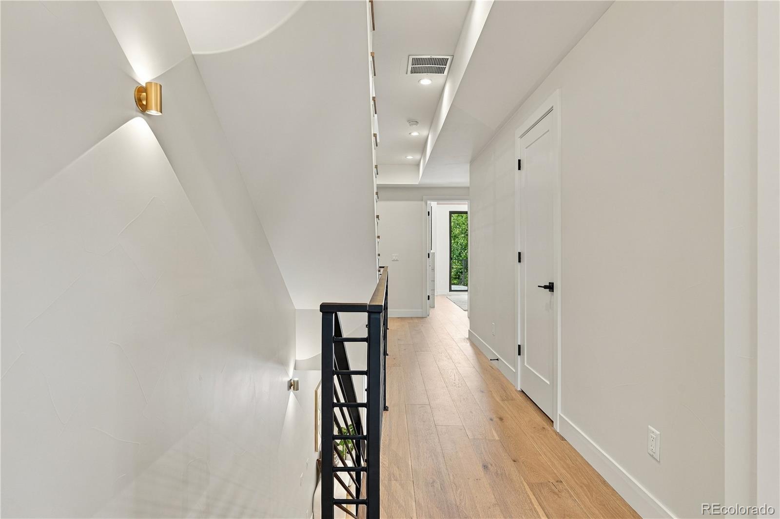 MLS Image #21 for 1608 s washington street,denver, Colorado