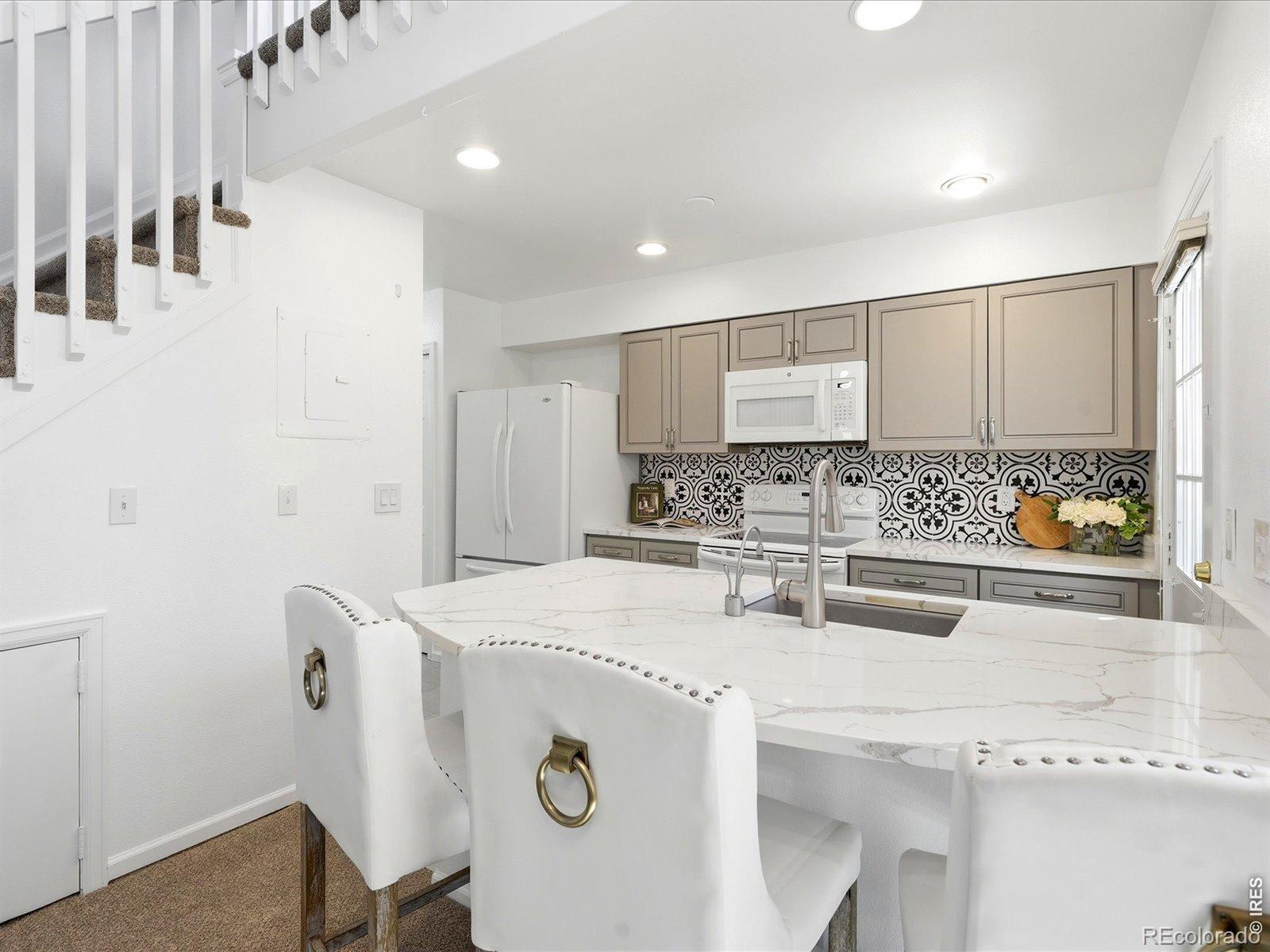 MLS Image #8 for 8386 w 87th drive,arvada, Colorado
