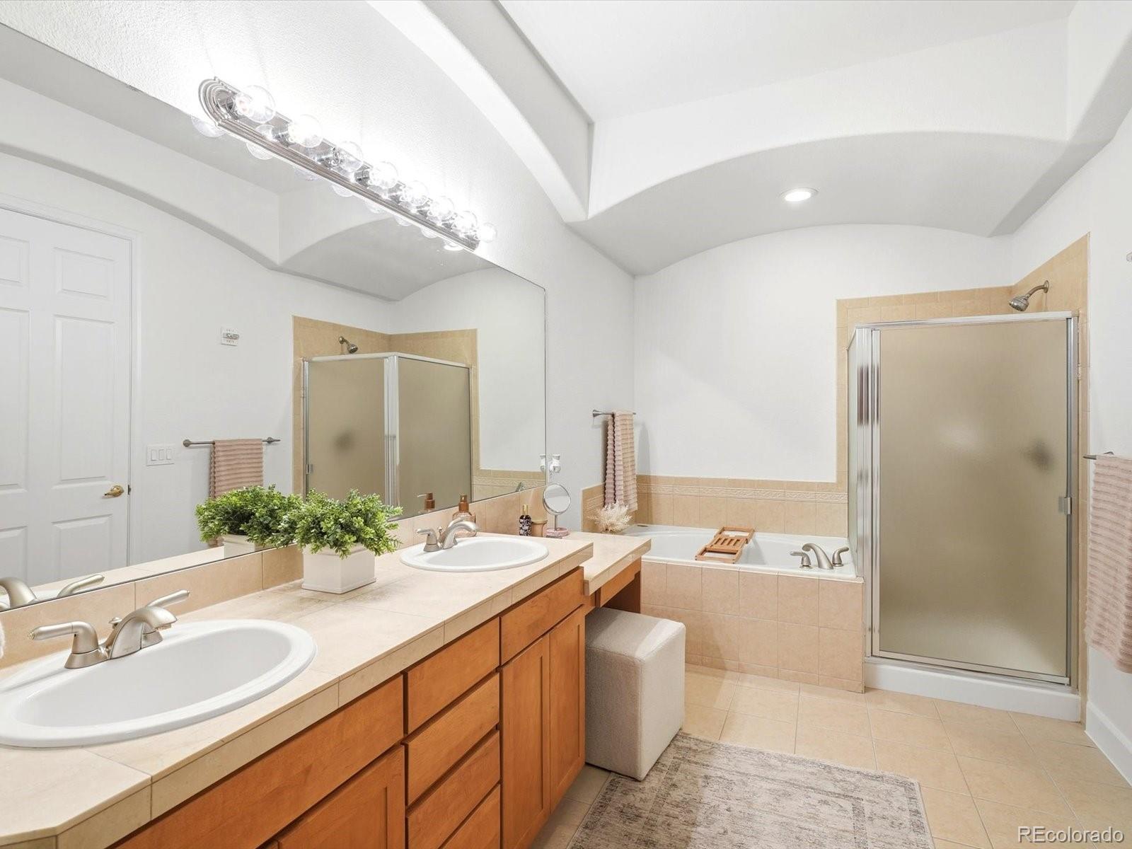 MLS Image #12 for 45 n ogden street,denver, Colorado