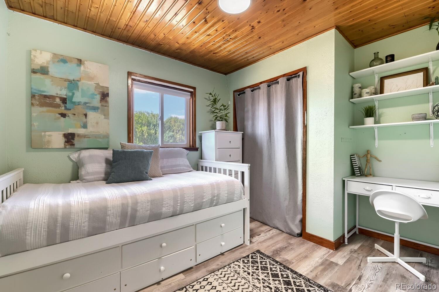 MLS Image #12 for 4919  county road 24 3/4 ,longmont, Colorado