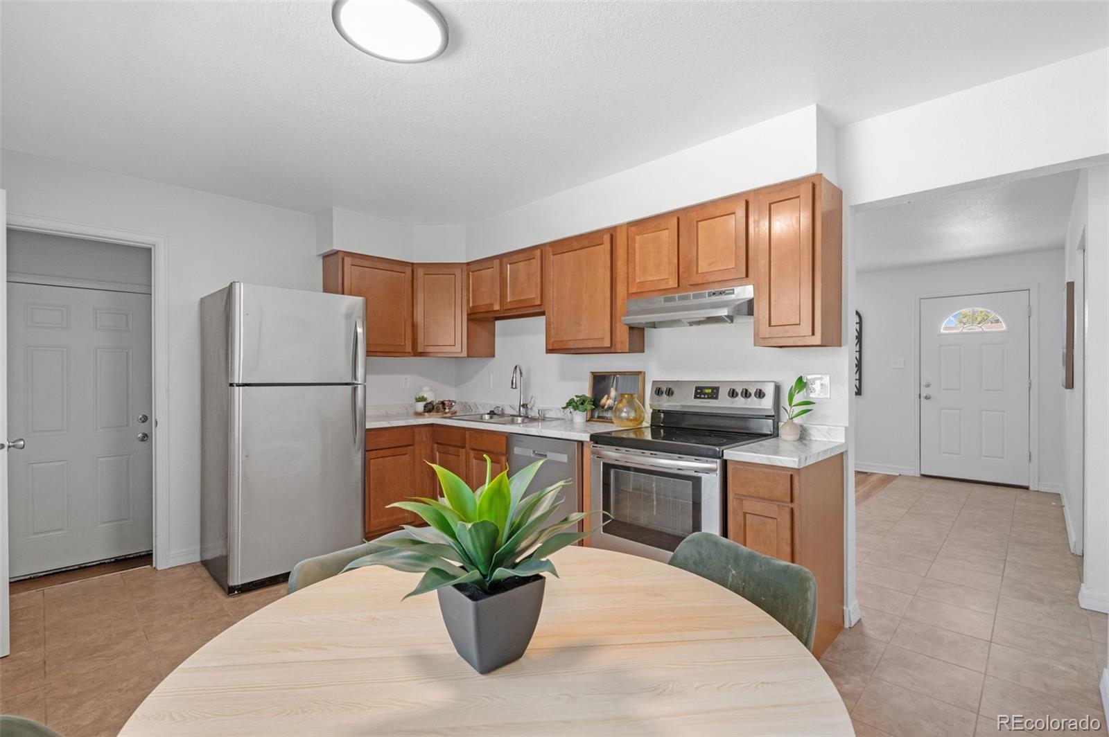 MLS Image #4 for 5504  sable street,denver, Colorado