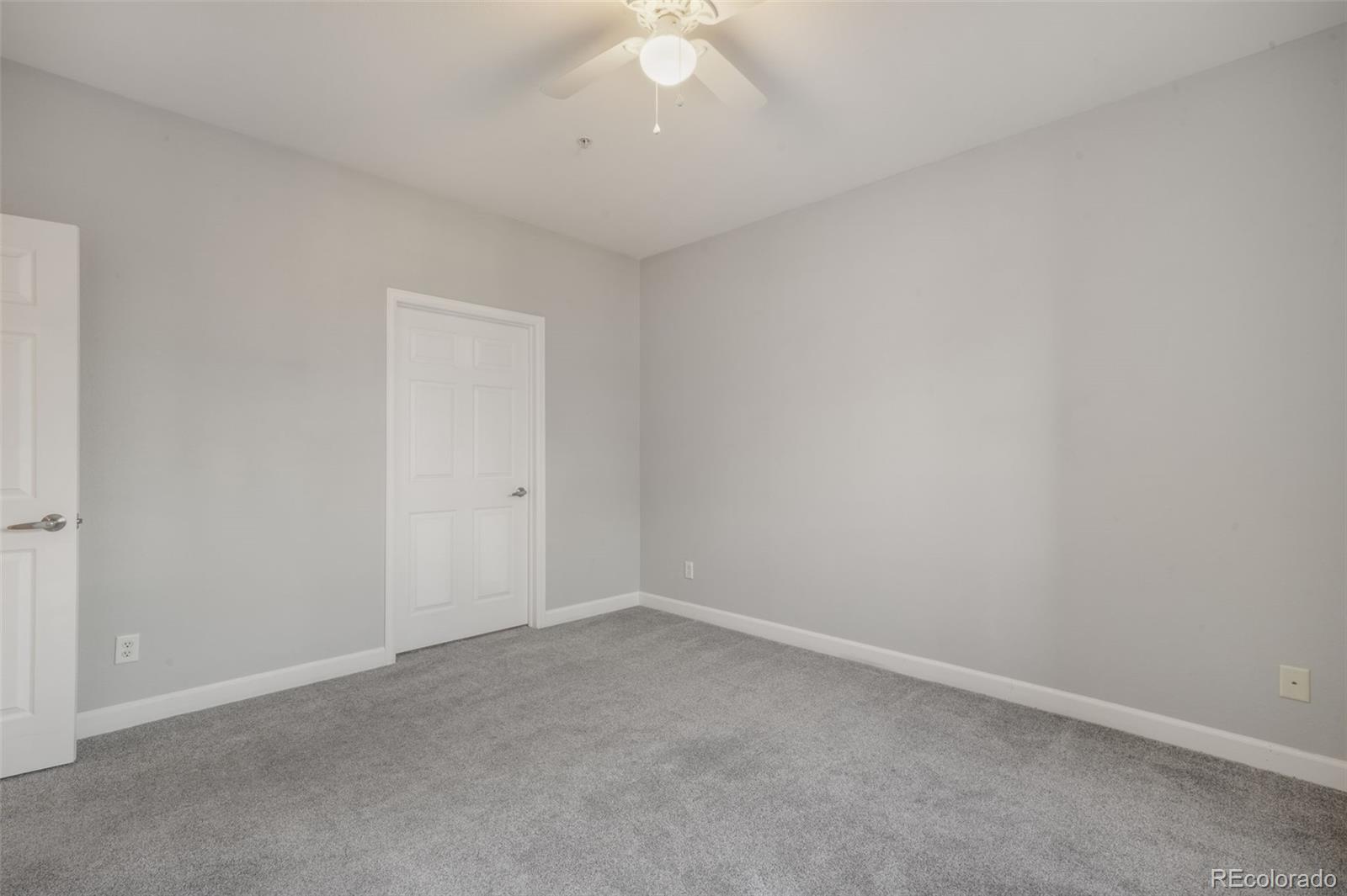 MLS Image #29 for 19303 e college drive,aurora, Colorado