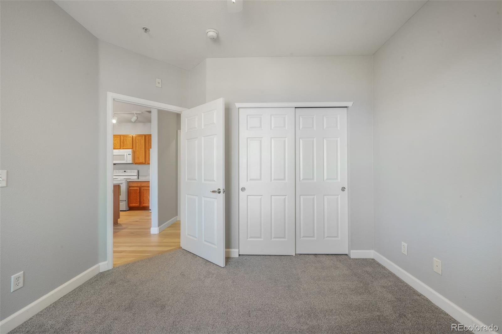 MLS Image #37 for 19303 e college drive,aurora, Colorado