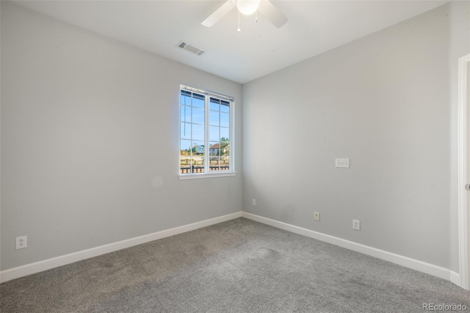 MLS Image #38 for 19303 e college drive,aurora, Colorado