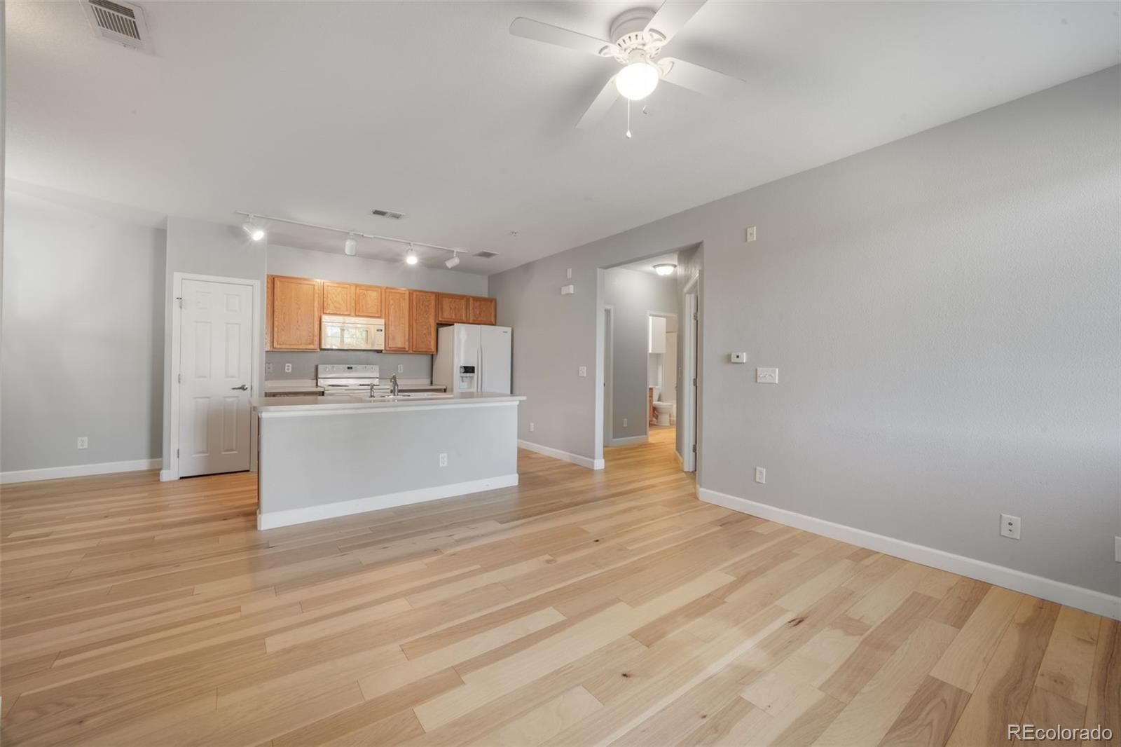 MLS Image #6 for 19303 e college drive,aurora, Colorado
