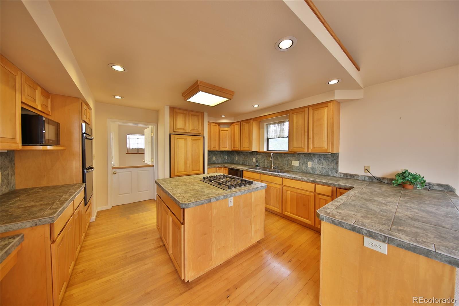 MLS Image #11 for 51755  ke road,mesa, Colorado
