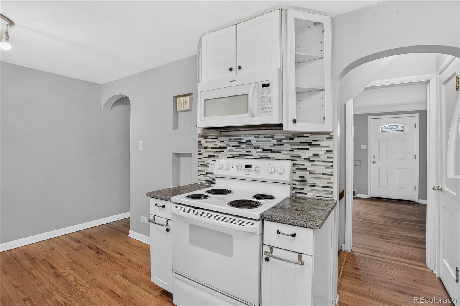 MLS Image #10 for 1340  ivanhoe street,denver, Colorado