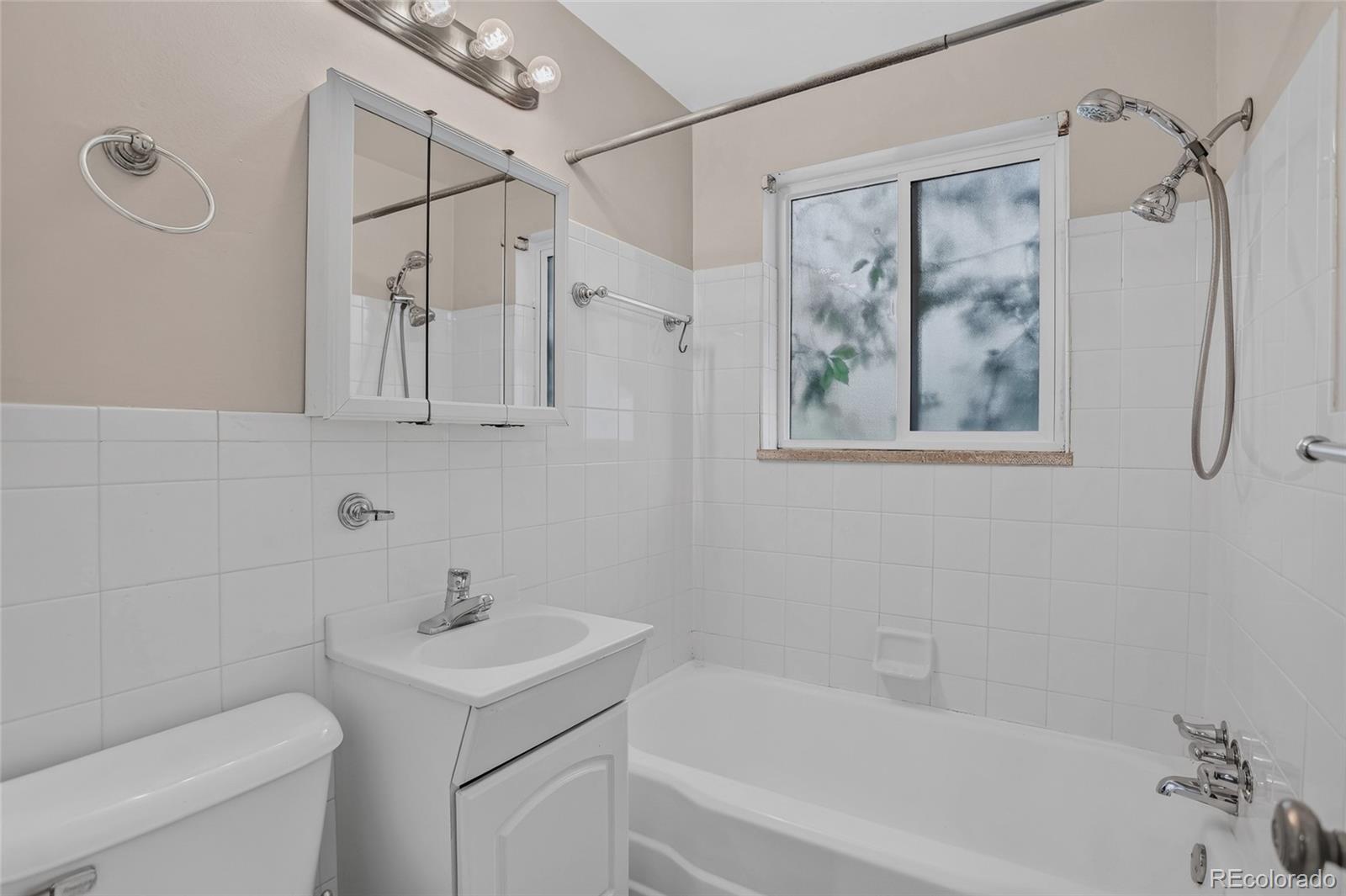 MLS Image #16 for 1340  ivanhoe street,denver, Colorado