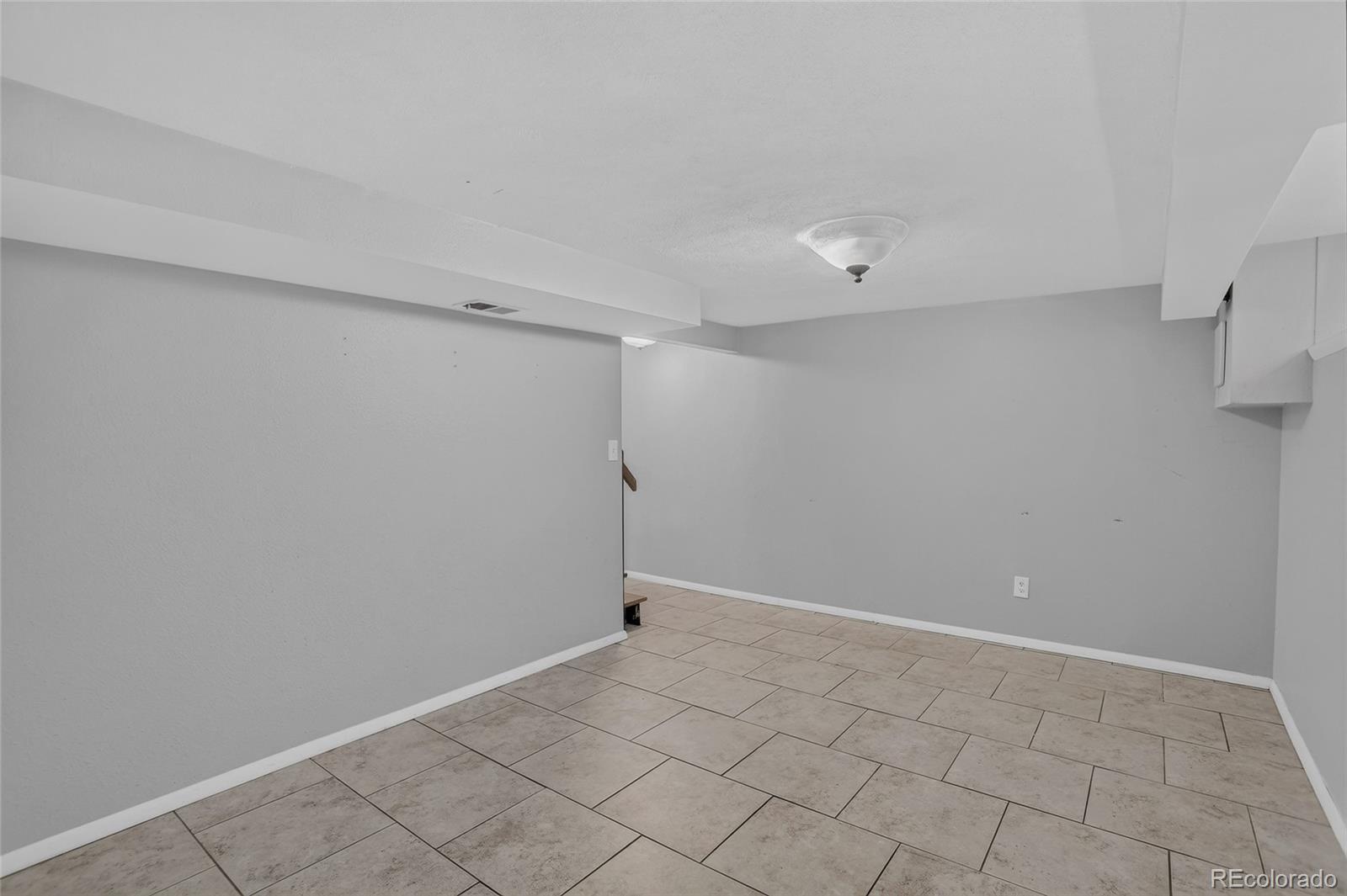 MLS Image #19 for 1340  ivanhoe street,denver, Colorado
