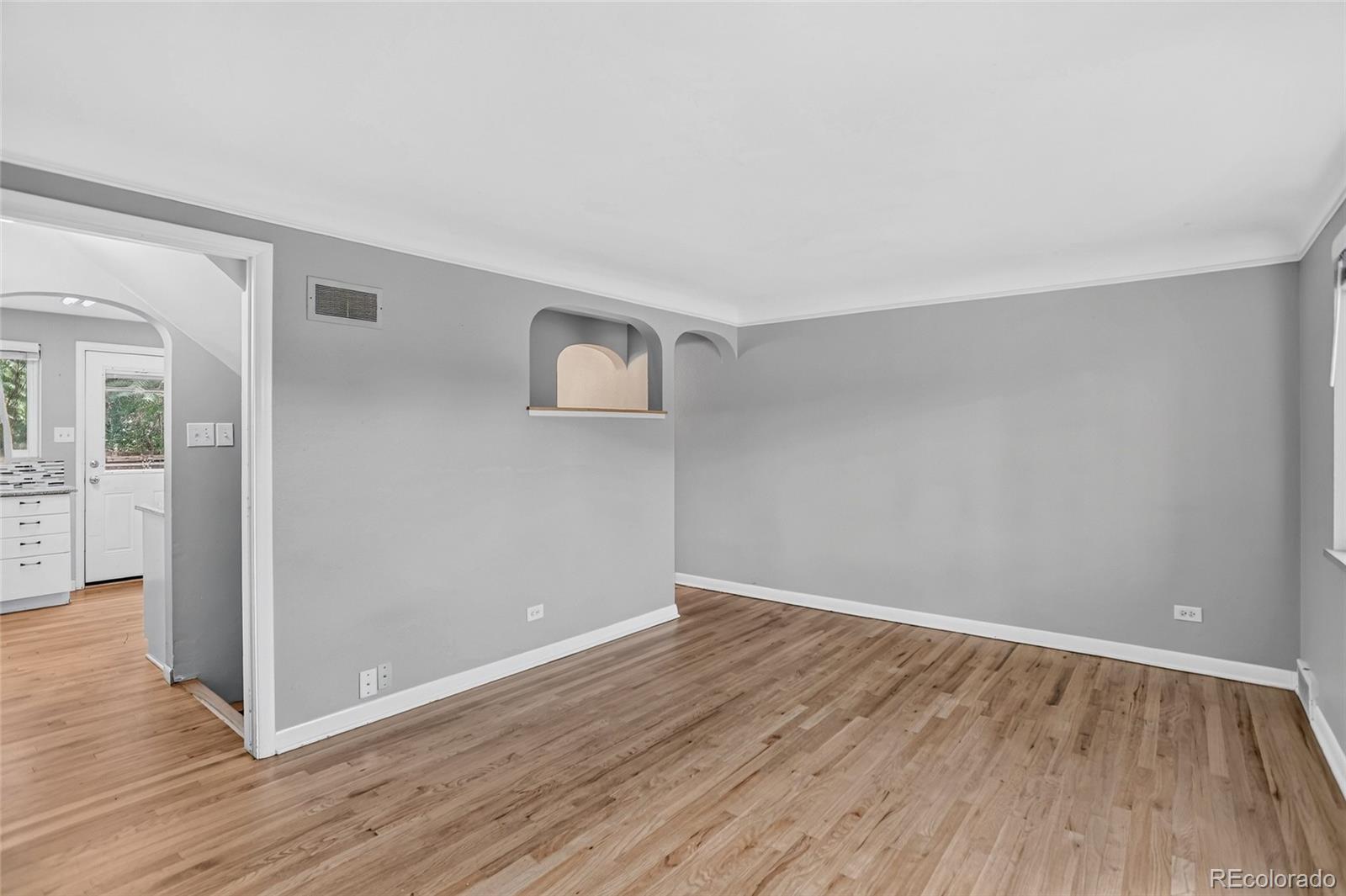MLS Image #2 for 1340  ivanhoe street,denver, Colorado