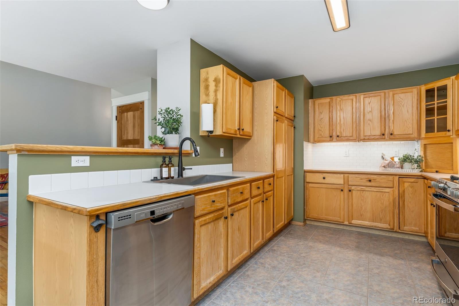MLS Image #9 for 2001  skye court,fort collins, Colorado