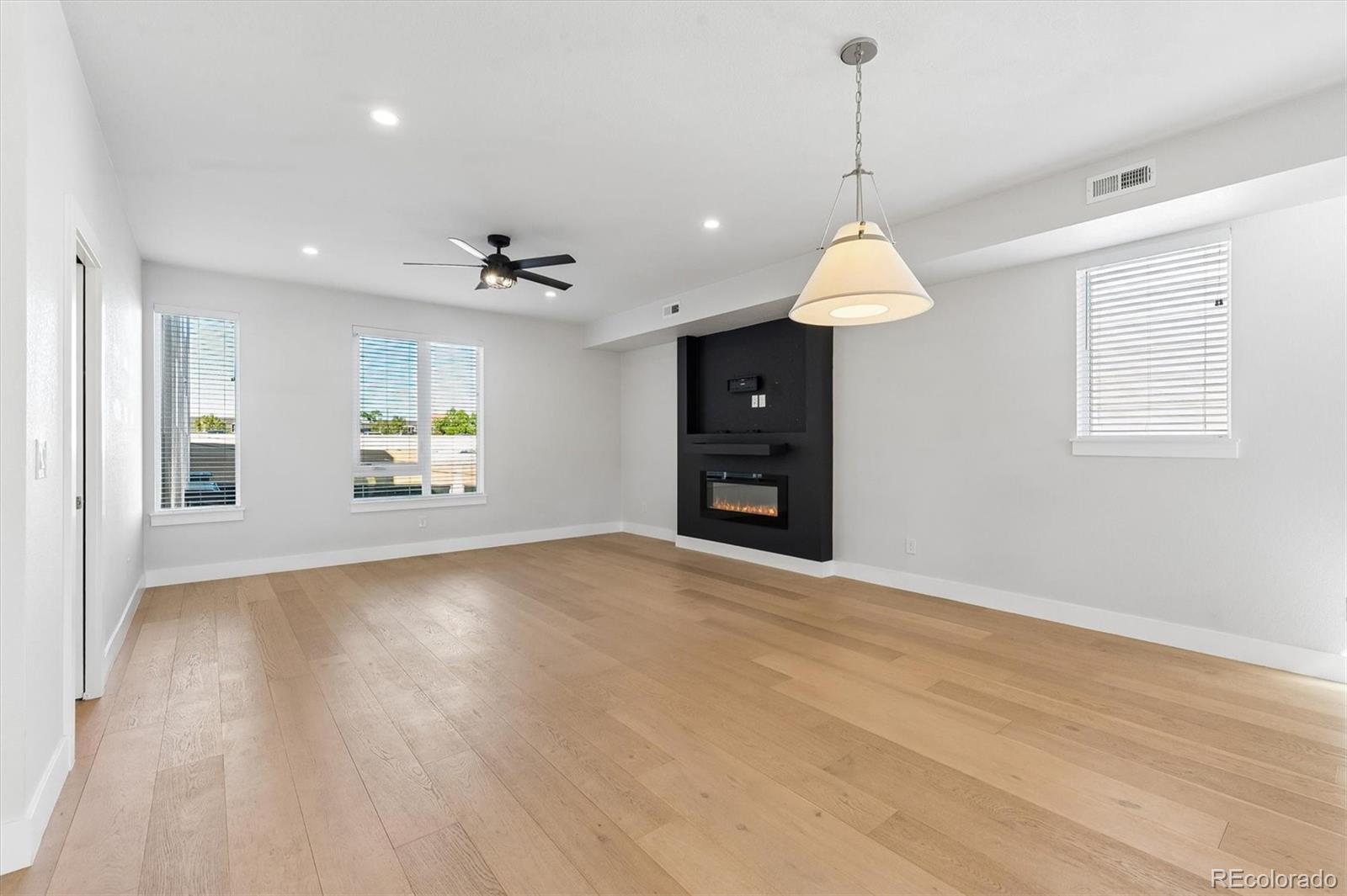 MLS Image #4 for 3541 s emerson street,englewood, Colorado