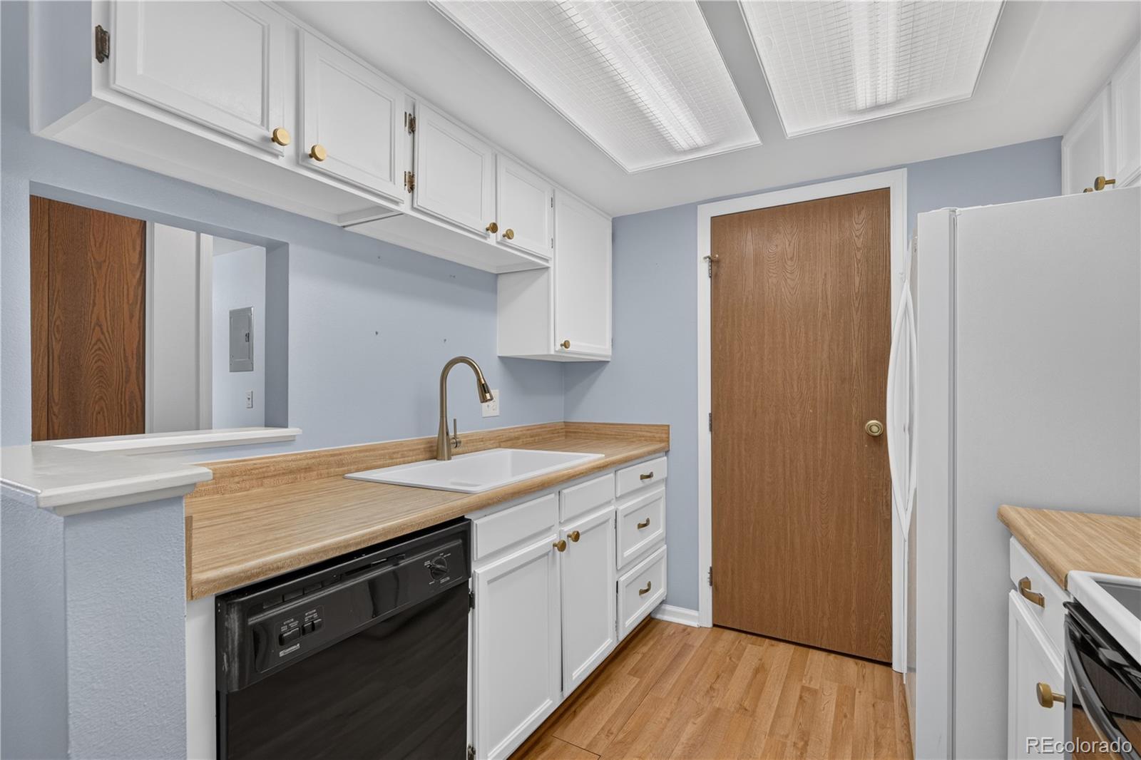 MLS Image #18 for 431 s kalispell way,aurora, Colorado