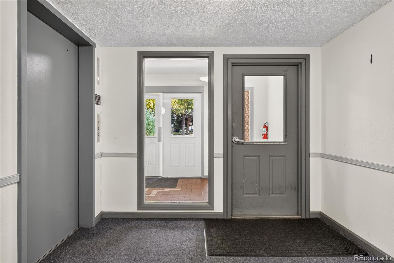 MLS Image #5 for 431 s kalispell way,aurora, Colorado