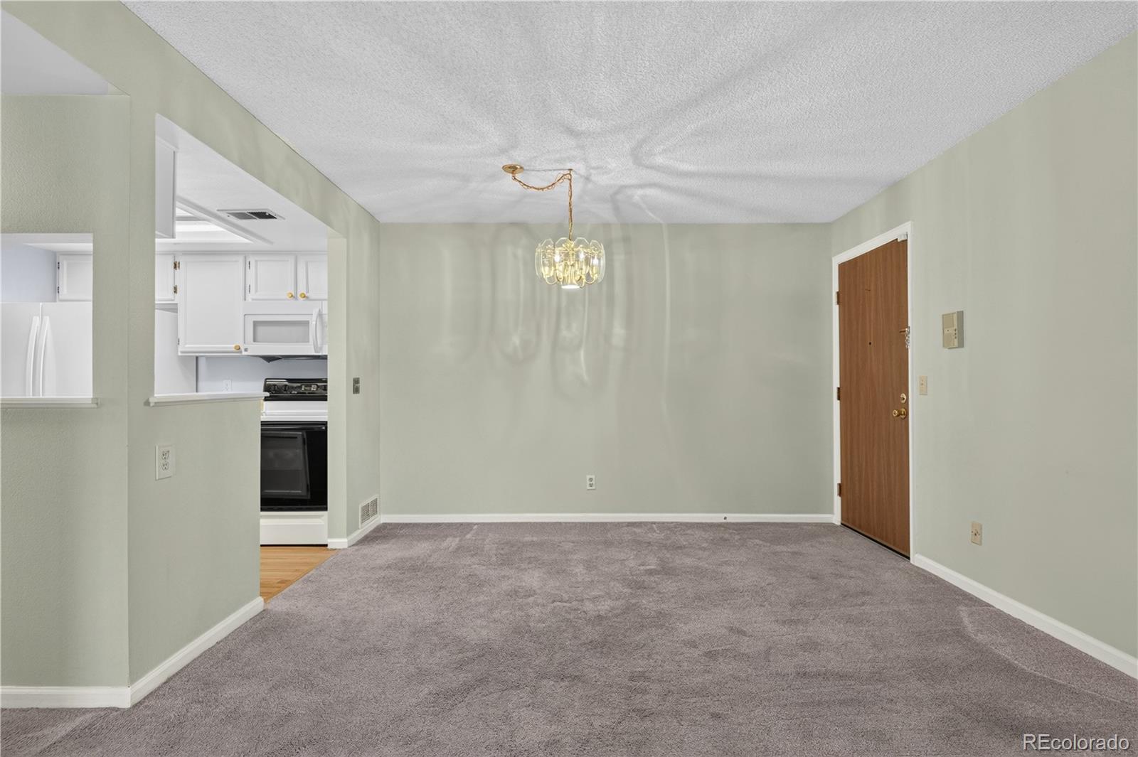 MLS Image #9 for 431 s kalispell way,aurora, Colorado