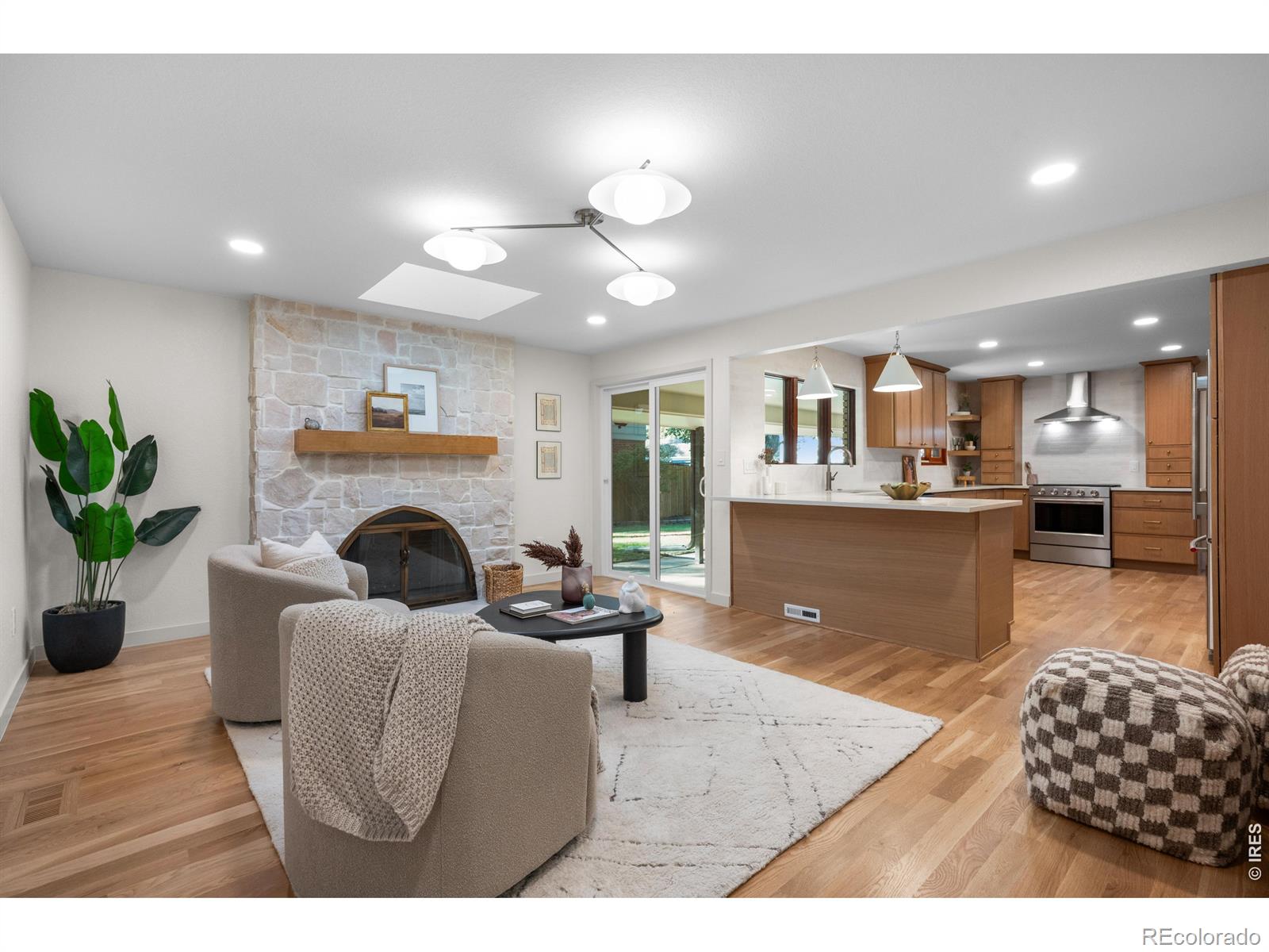 MLS Image #20 for 3701 s peach way,denver, Colorado