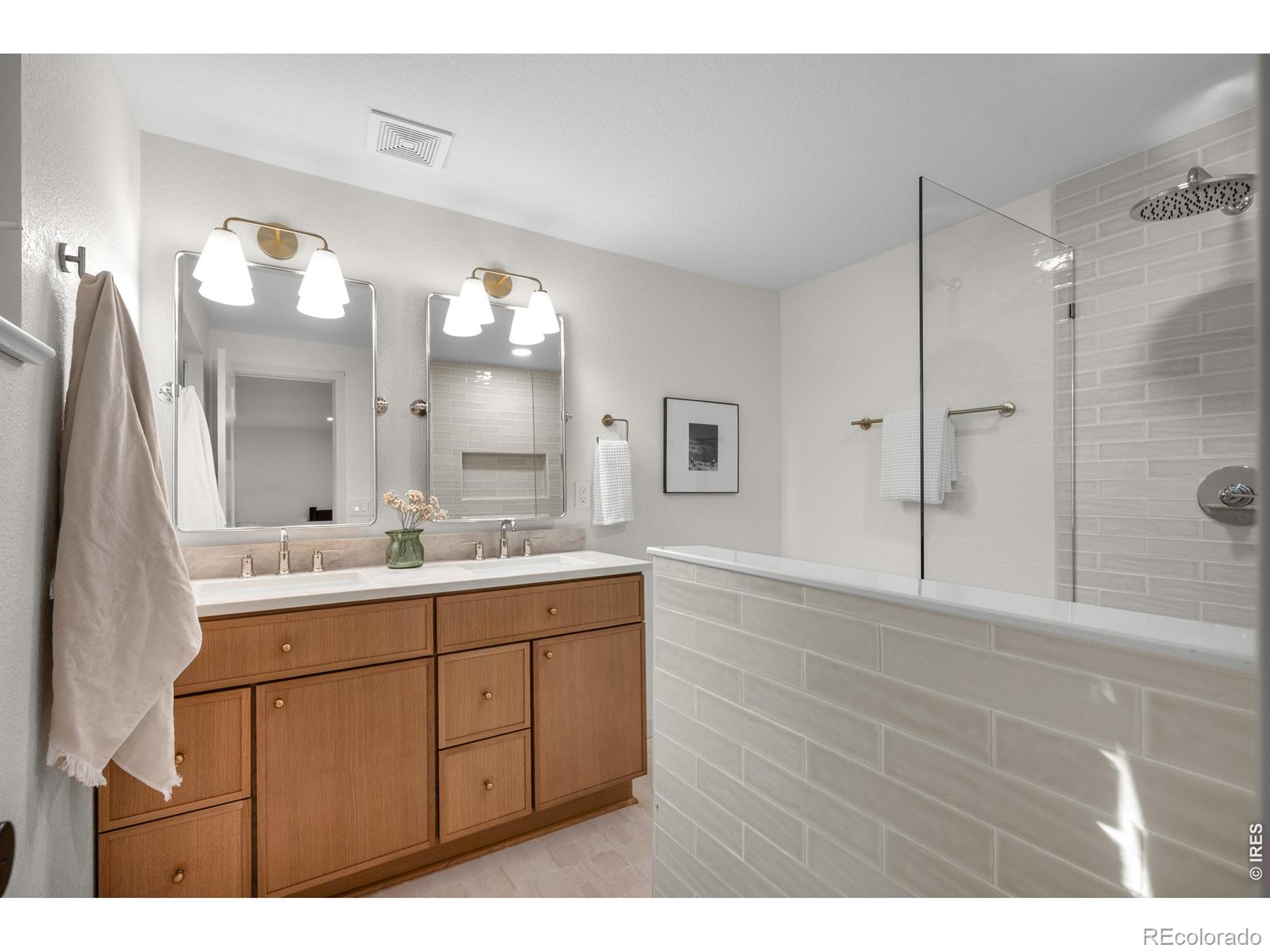 MLS Image #26 for 3701 s peach way,denver, Colorado