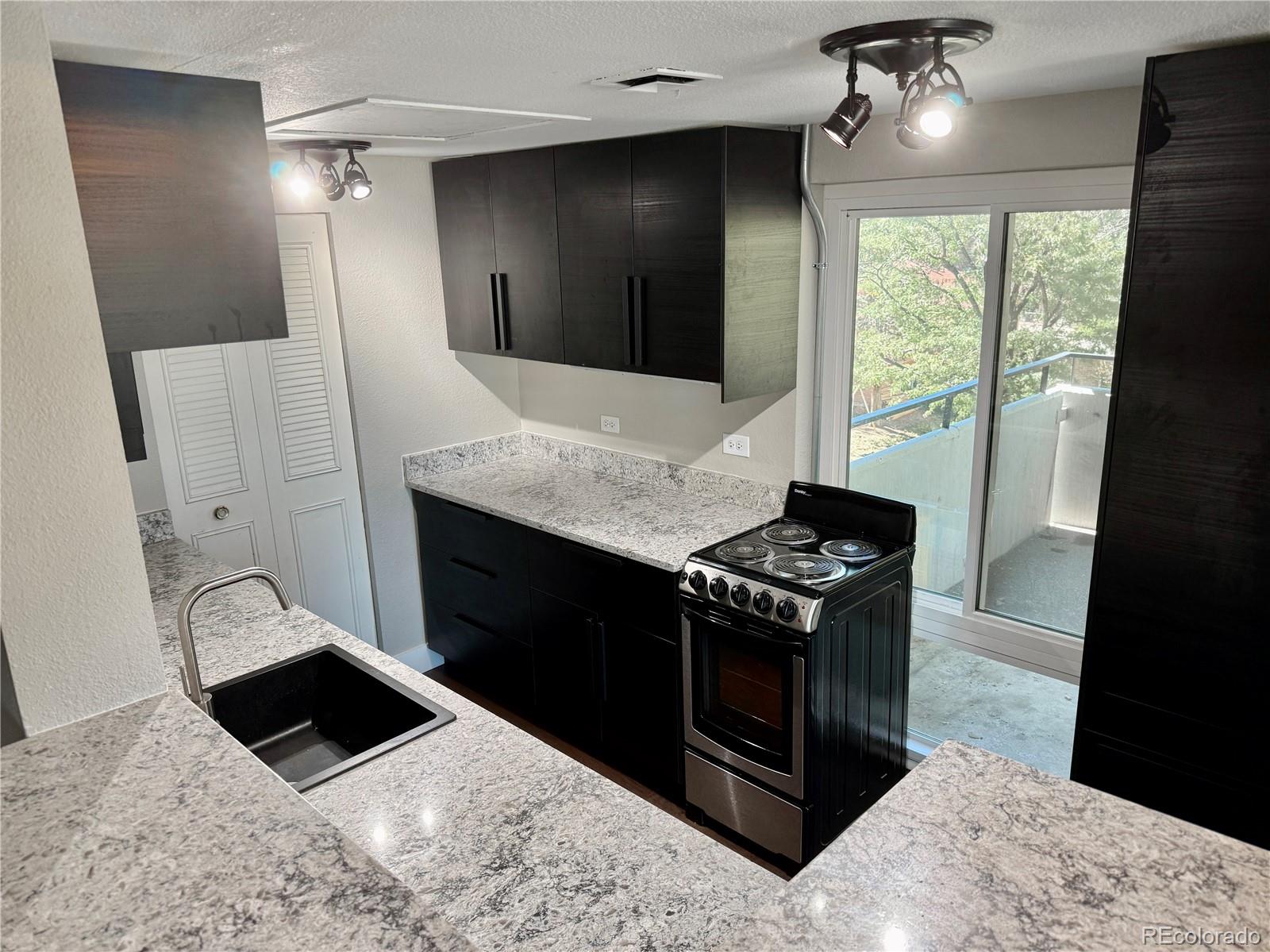 MLS Image #2 for 1888 s jackson street 302,denver, Colorado