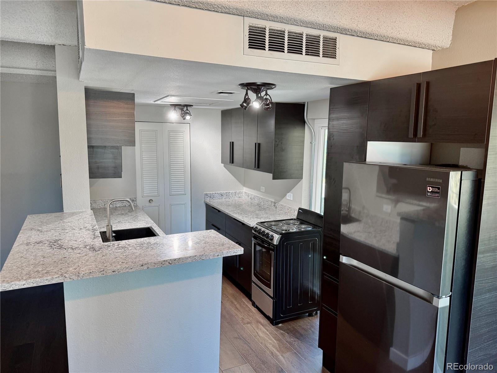 MLS Image #3 for 1888 s jackson street 302,denver, Colorado
