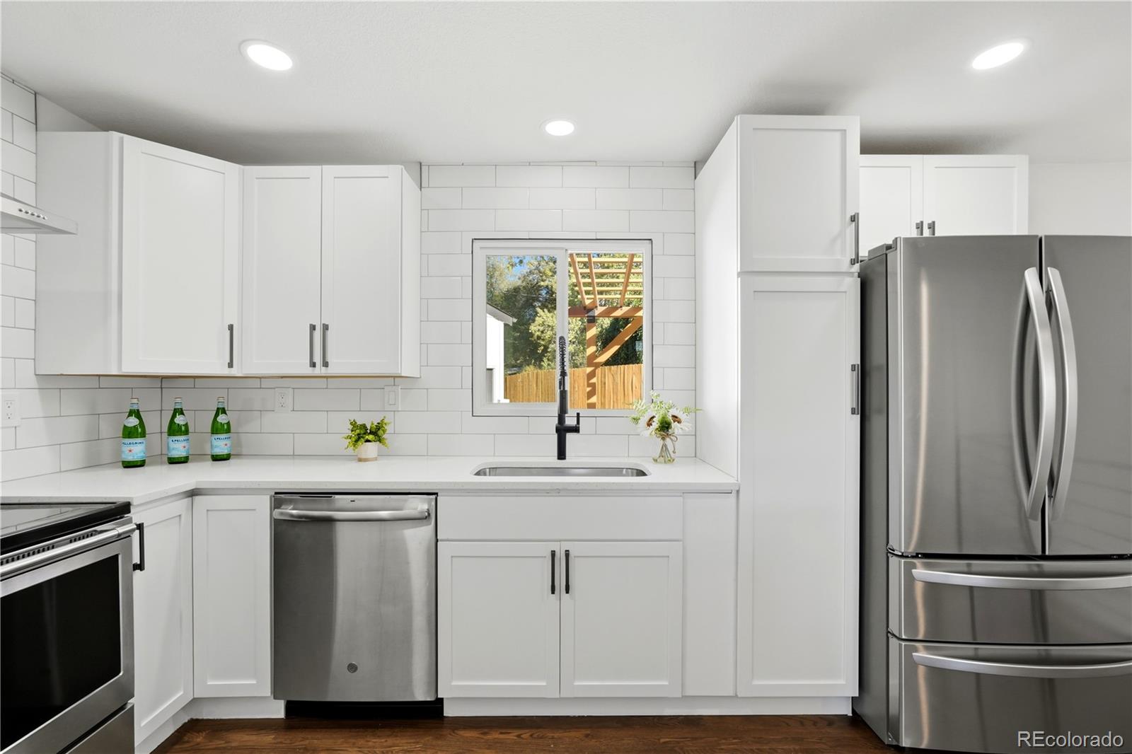 MLS Image #13 for 5590  clear creek drive,denver, Colorado
